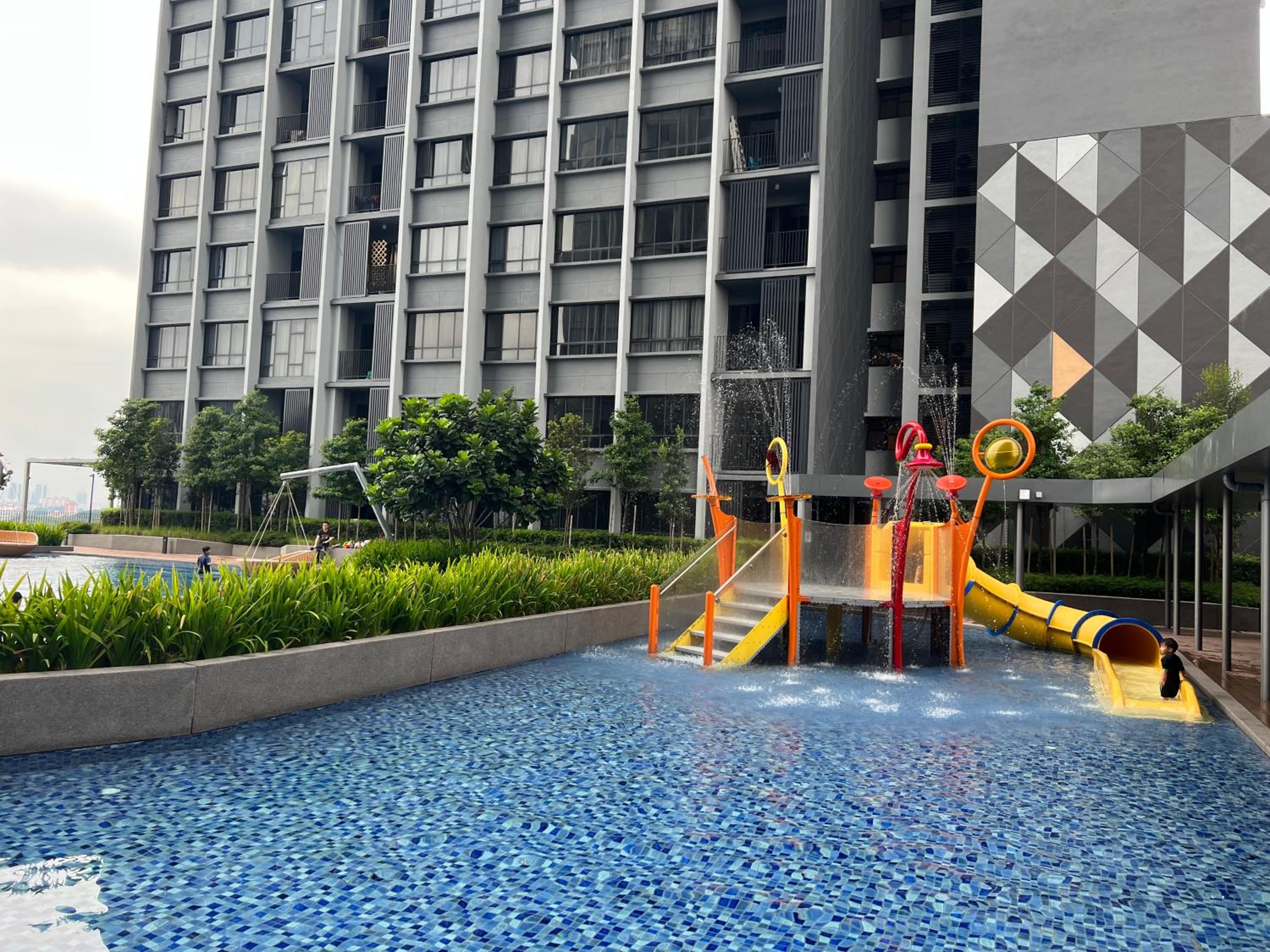 Millerz Square 3 bedroom near Old klang road Mid valley Beautiful night view