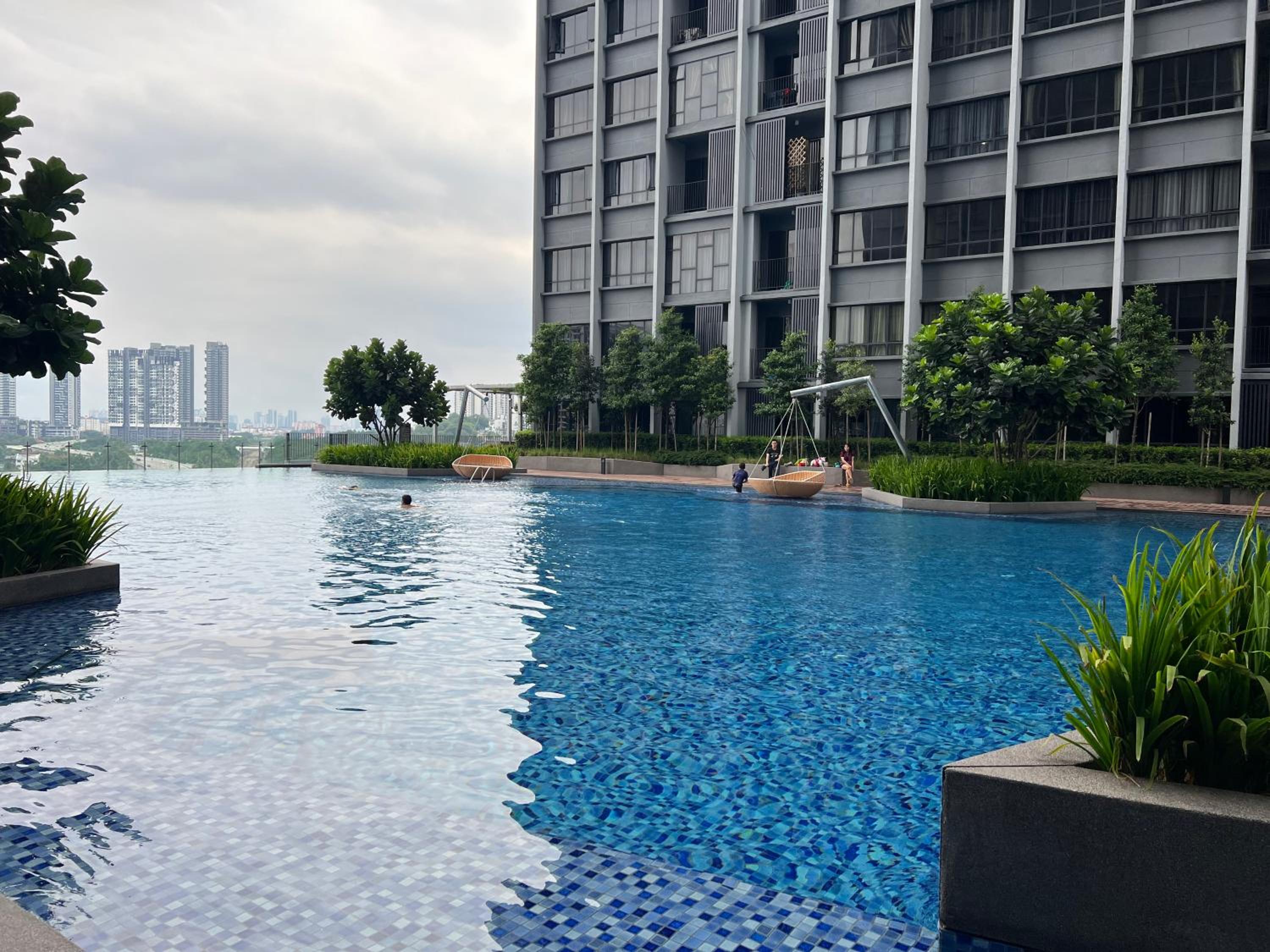 Millerz Square 3 bedroom near Old klang road Mid valley Beautiful night view
