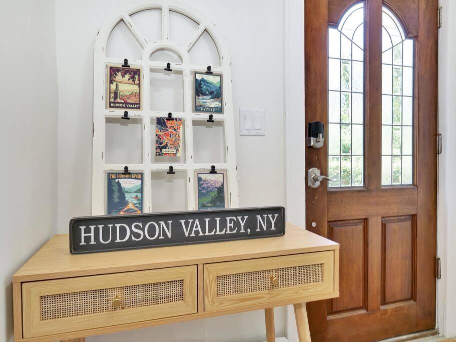 Newburgh Vacations - MidCentury Mod Suite, Hudson River/Mt Beacon Views - Property Image 24