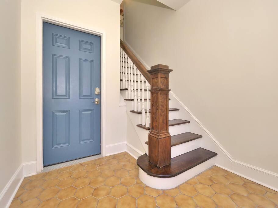 Newburgh Vacations - MidCentury Mod Suite, Hudson River/Mt Beacon Views - Property Image 25