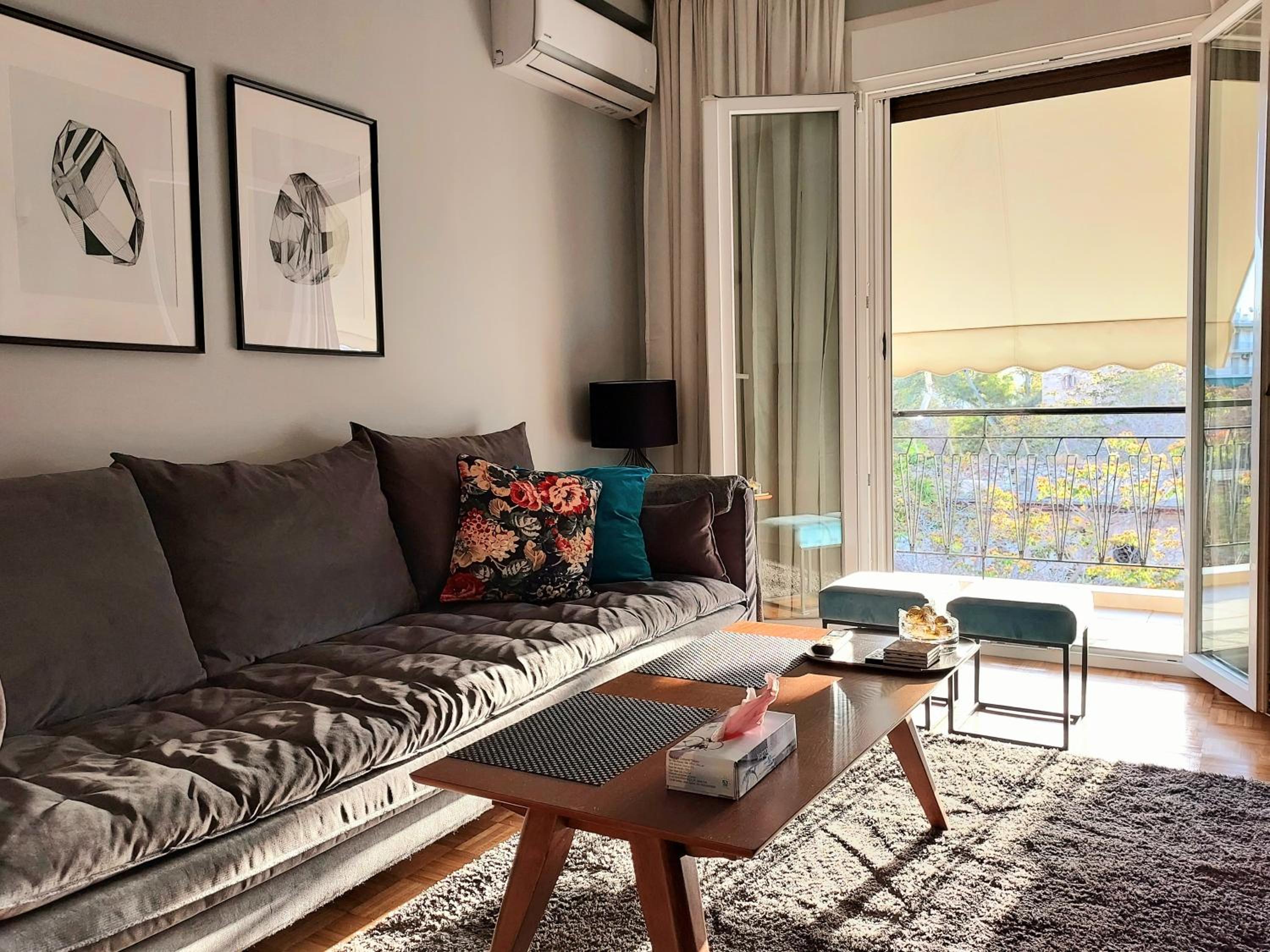 Fully equiped Design Apartment with excellent view/ easy parking