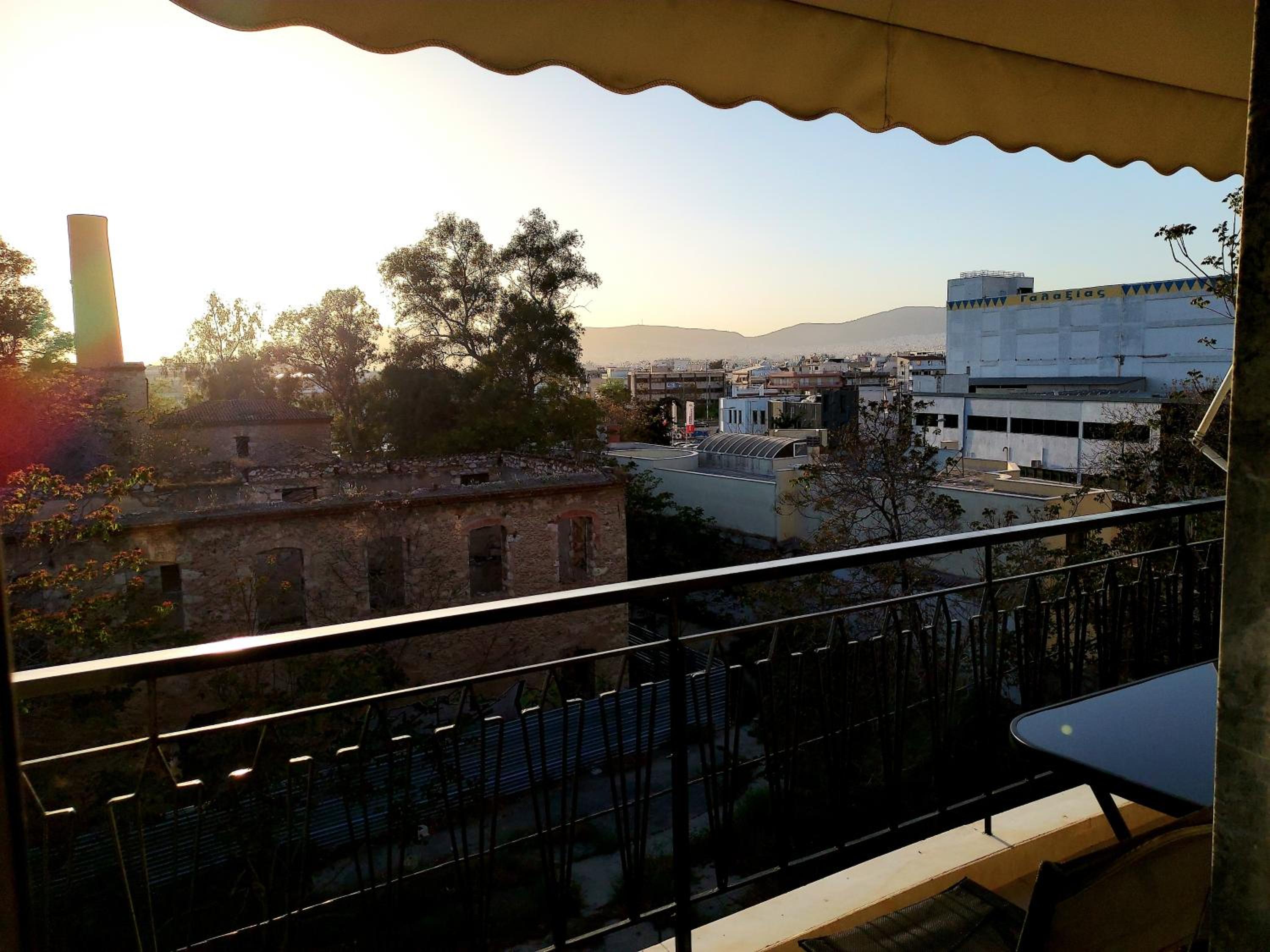 Fully equiped Design Apartment with excellent view/ easy parking