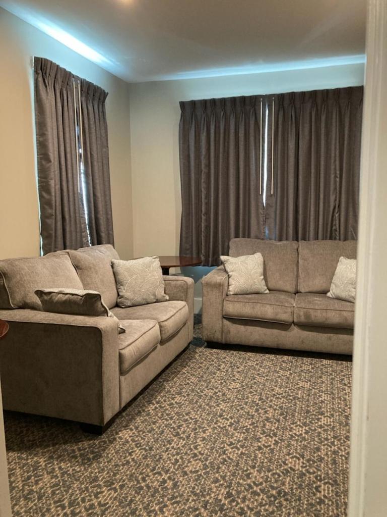 Country Squire Inn and Suites - Property Image 35