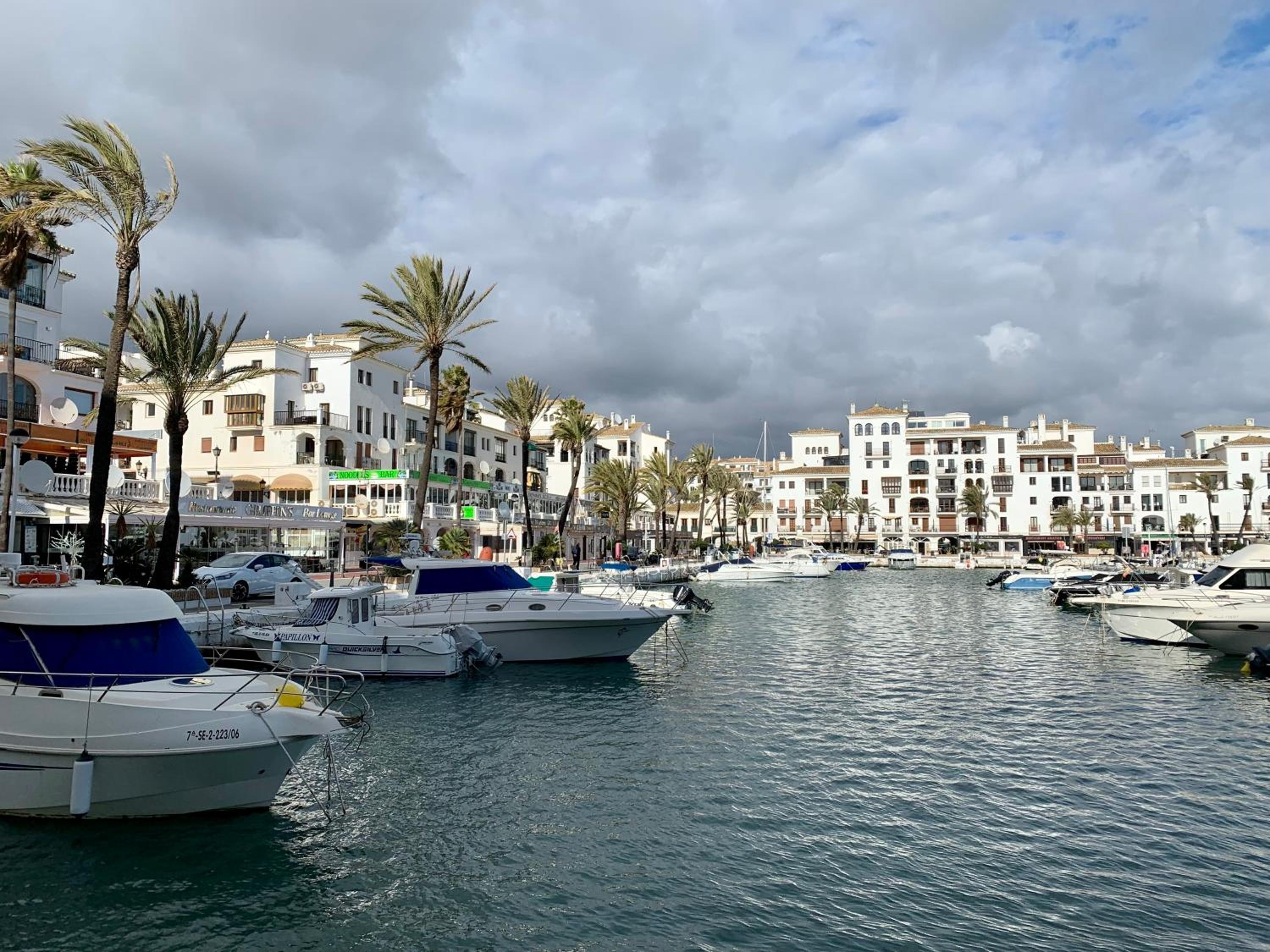 Blue Sunset Luxury Seaview Apartment La Duquesa
