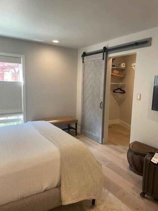 The Best Santa Monica Beach Area, Any days,Newly Remodeled