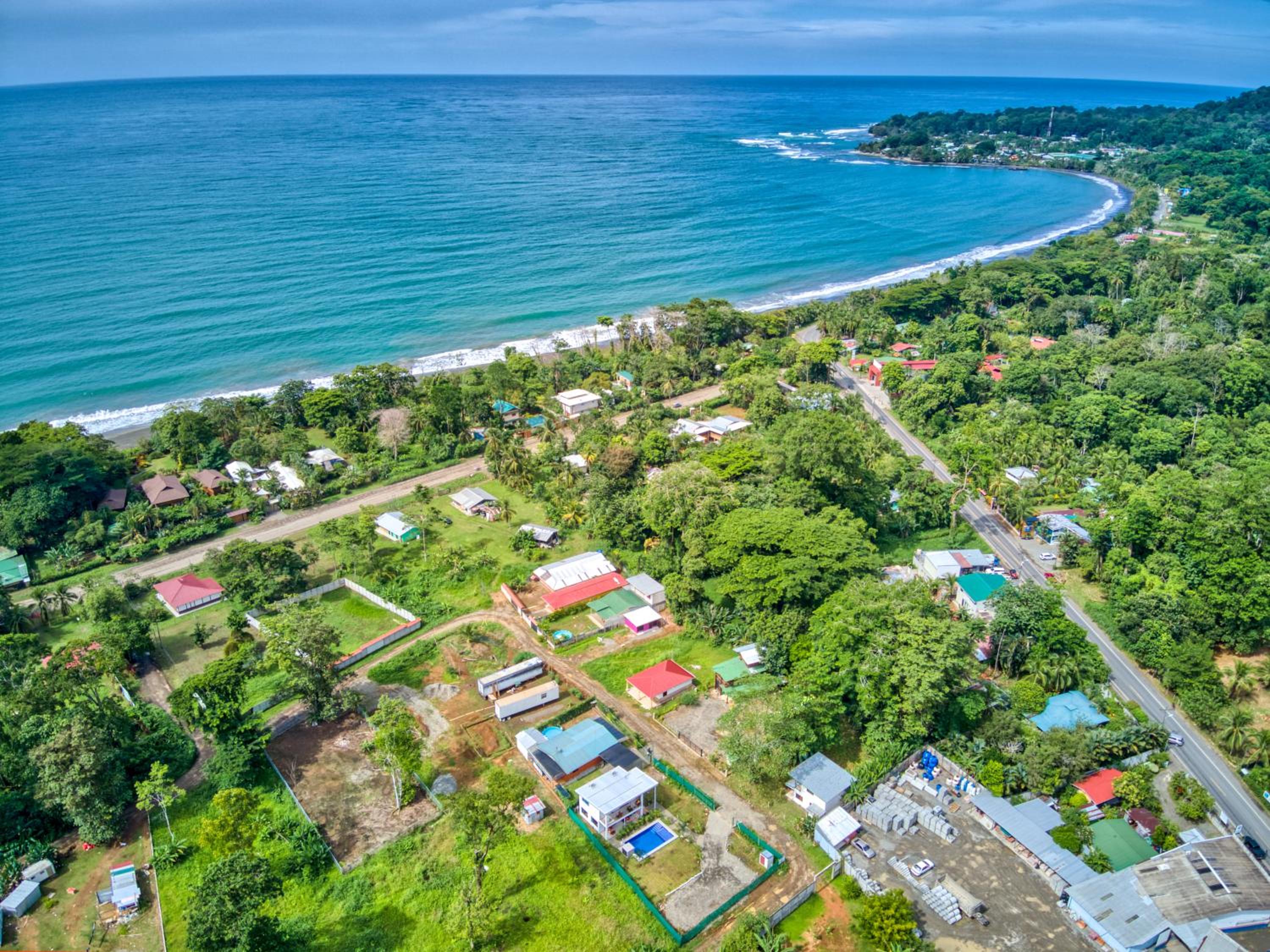 Oso Perezoso Pool Villa view 5