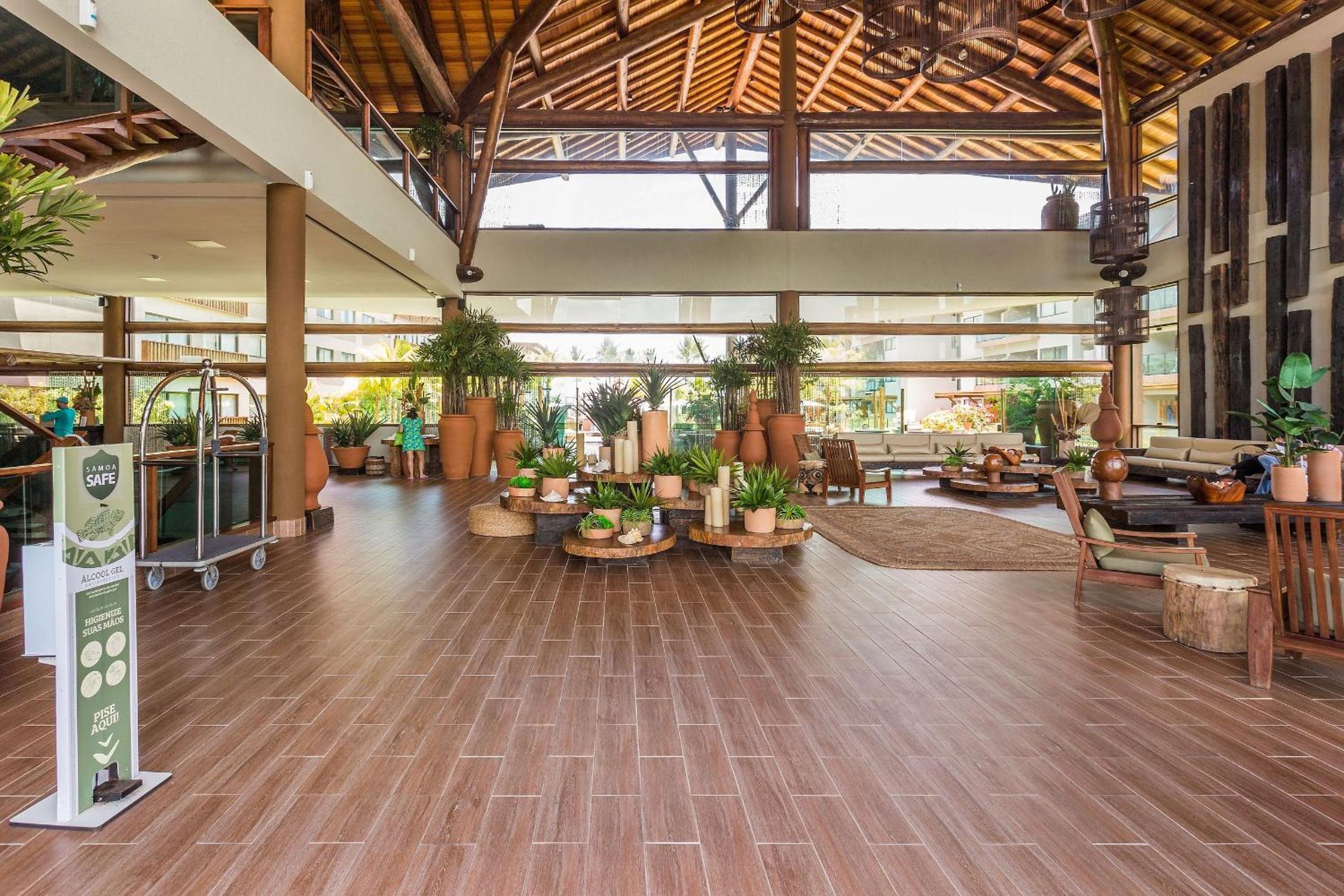Lindo e confortável apartamento no La Fleur Polinésia Muro Alto