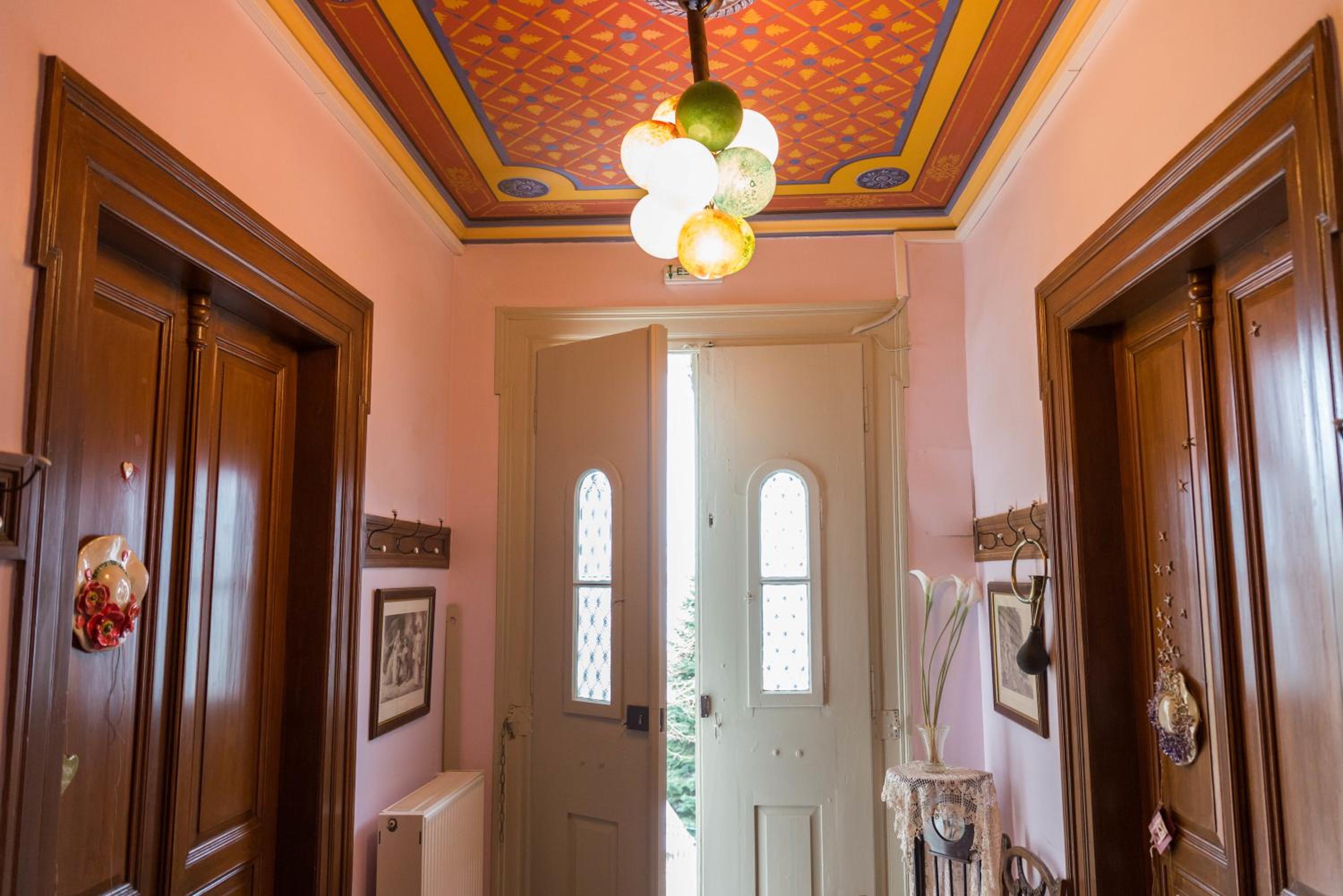 Vogiatzopoulou Guesthouse view 3