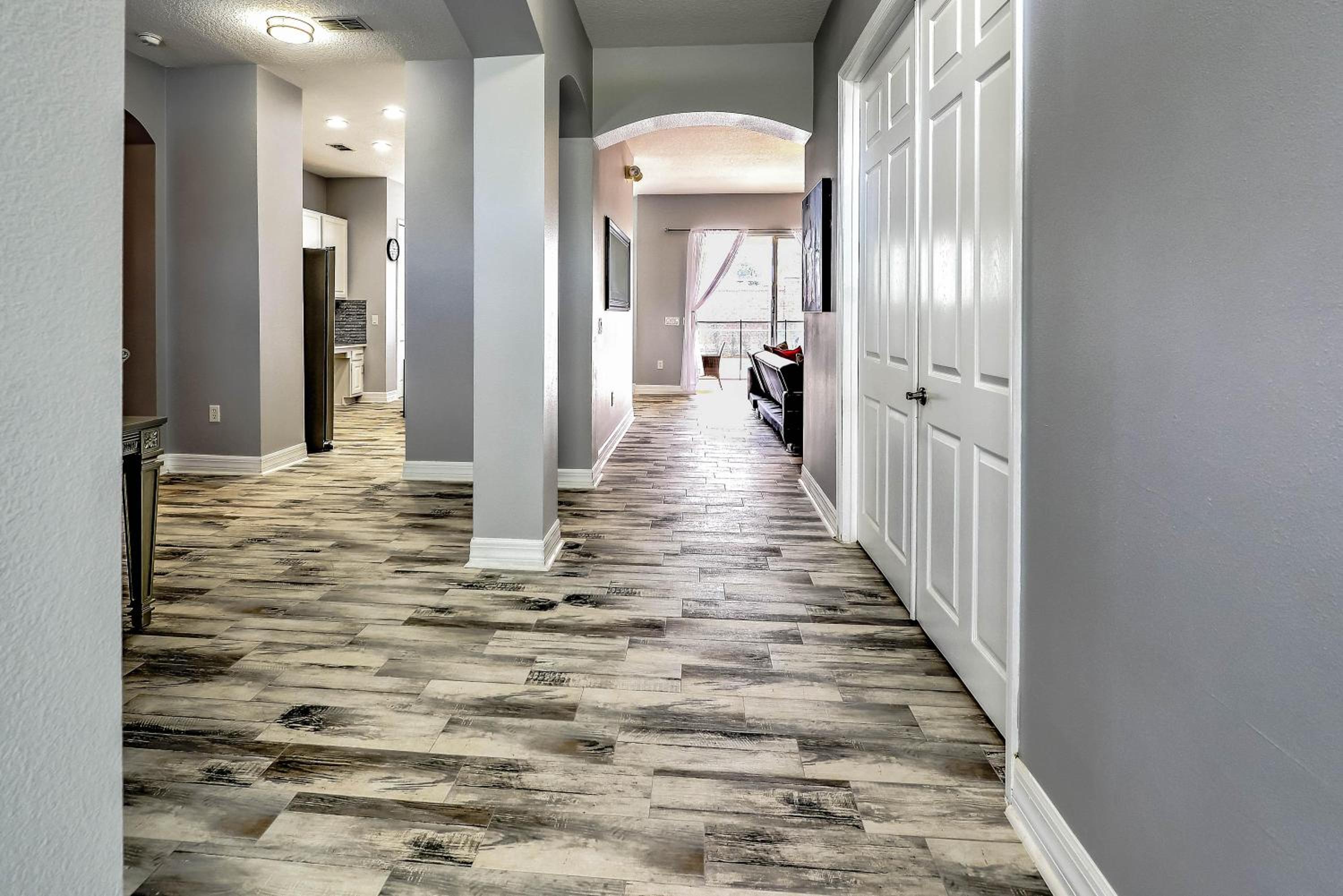 Private Pool, Game Room, Near Disney And Universal!!