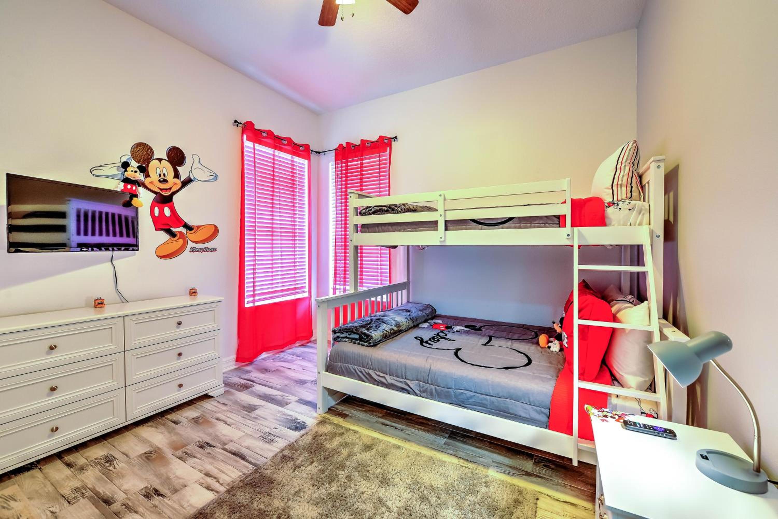 Private Pool, Game Room, Near Disney And Universal!!
