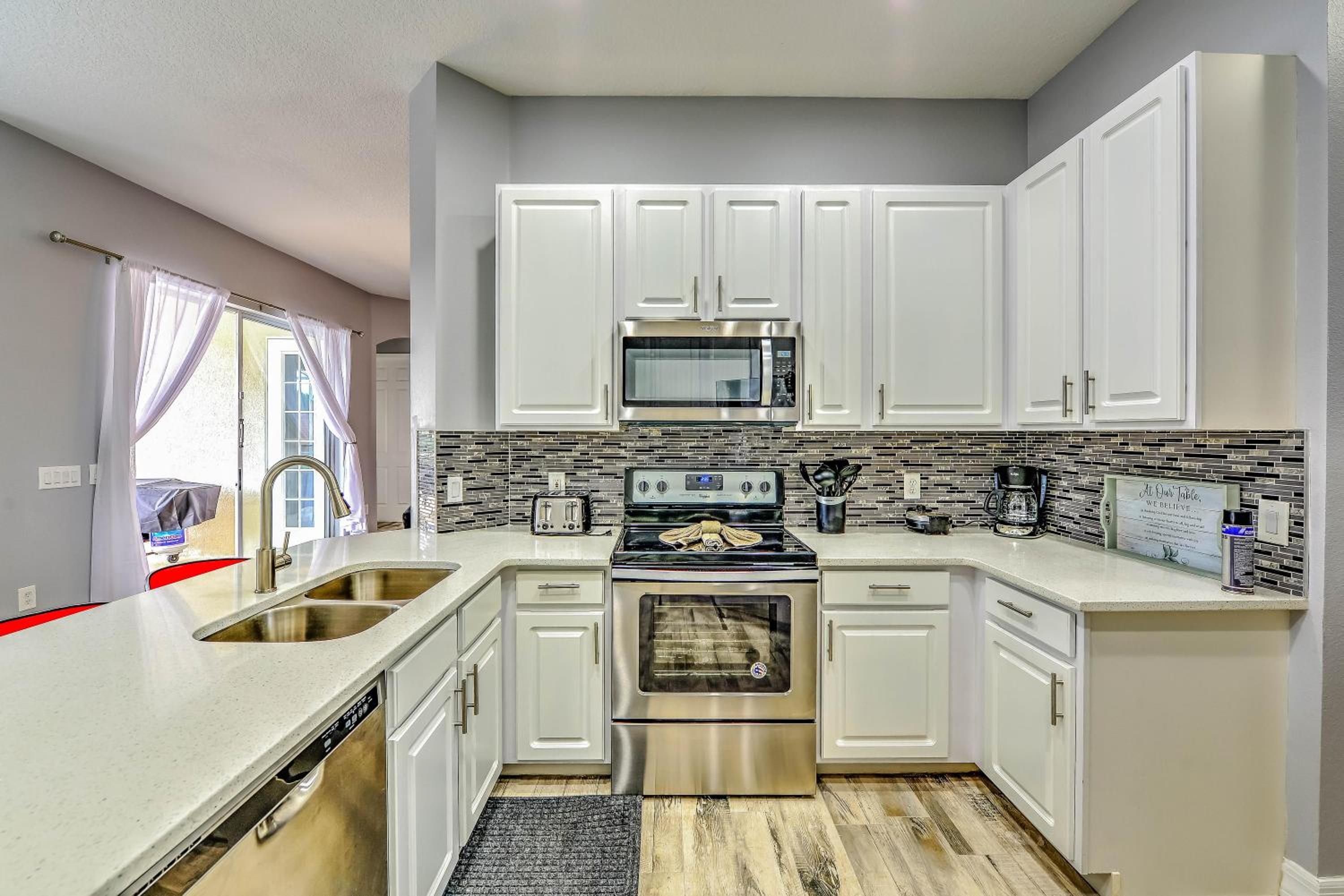 Private Pool, Game Room, Near Disney And Universal!!