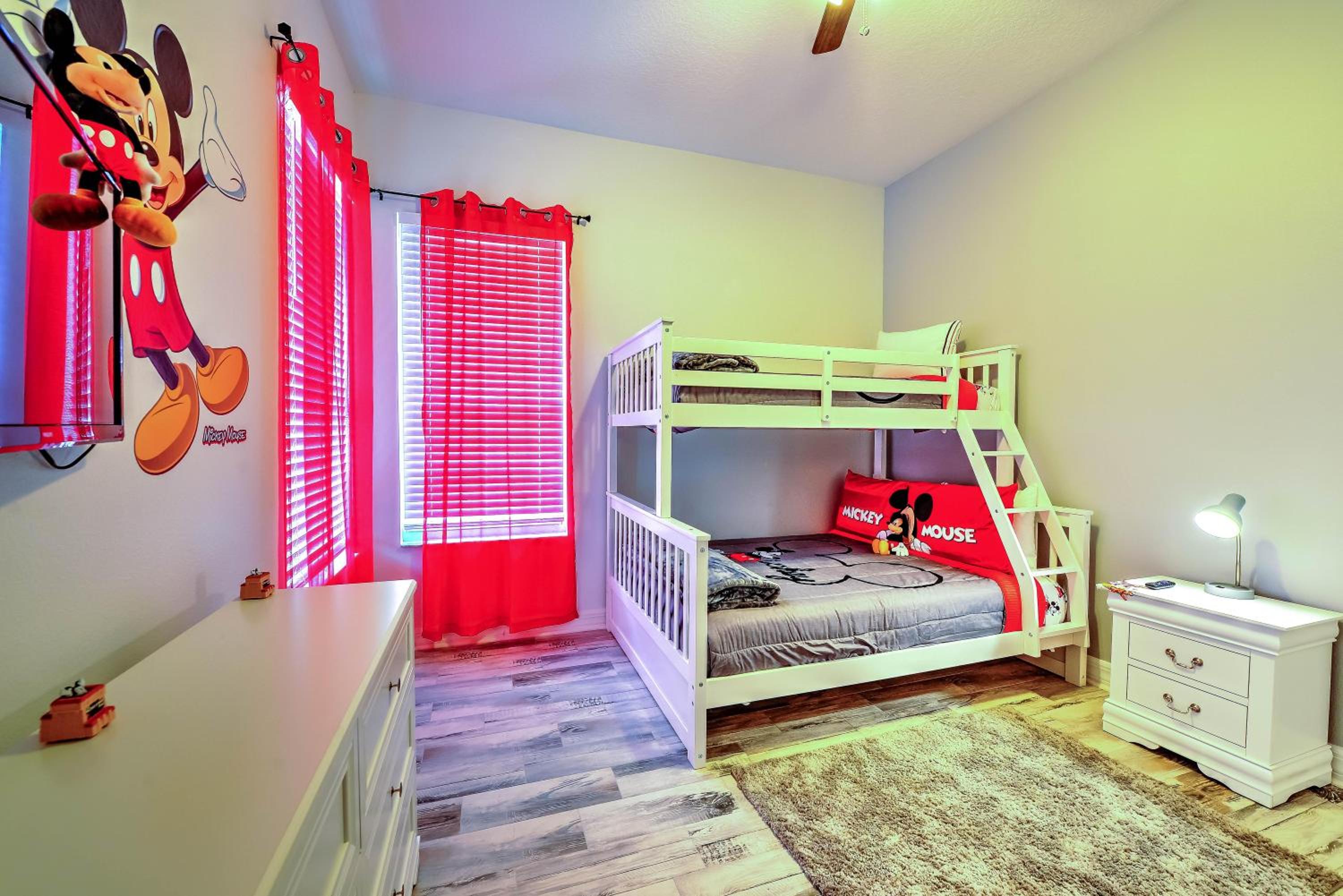 Private Pool, Game Room, Near Disney And Universal!!