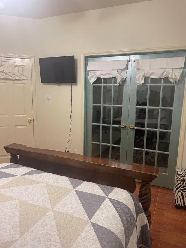 Unwind and Relax 4 Bedroom Stay - Property Image 39
