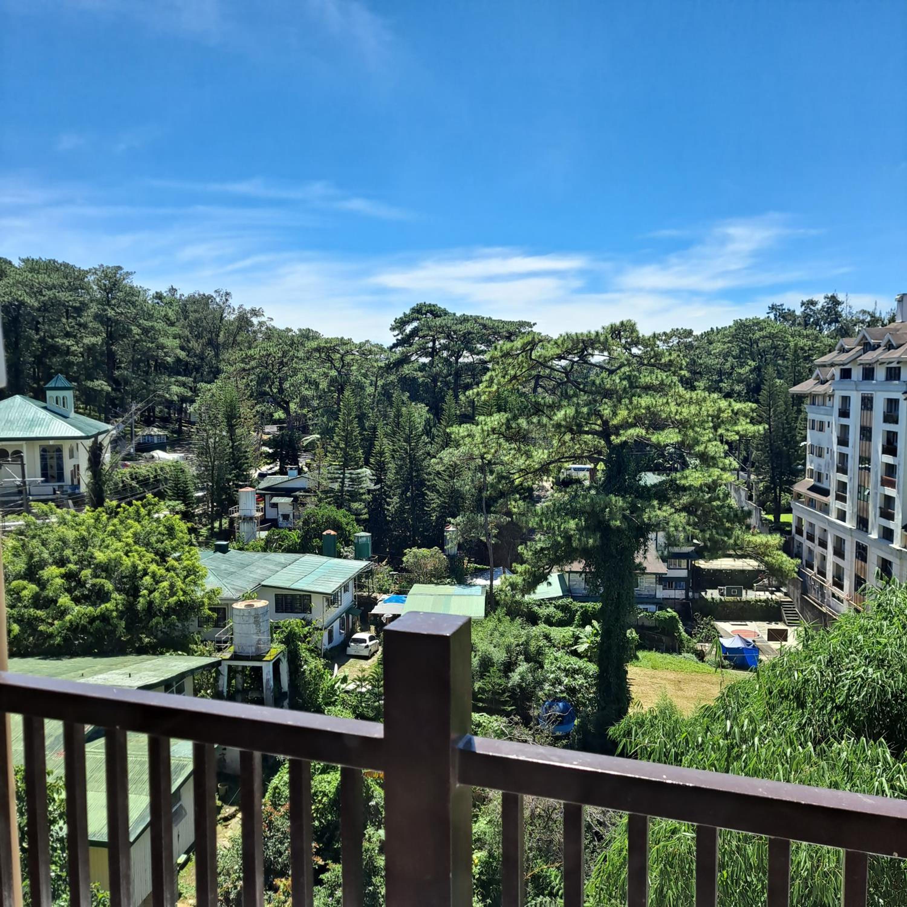 Brenthill Condo Suite