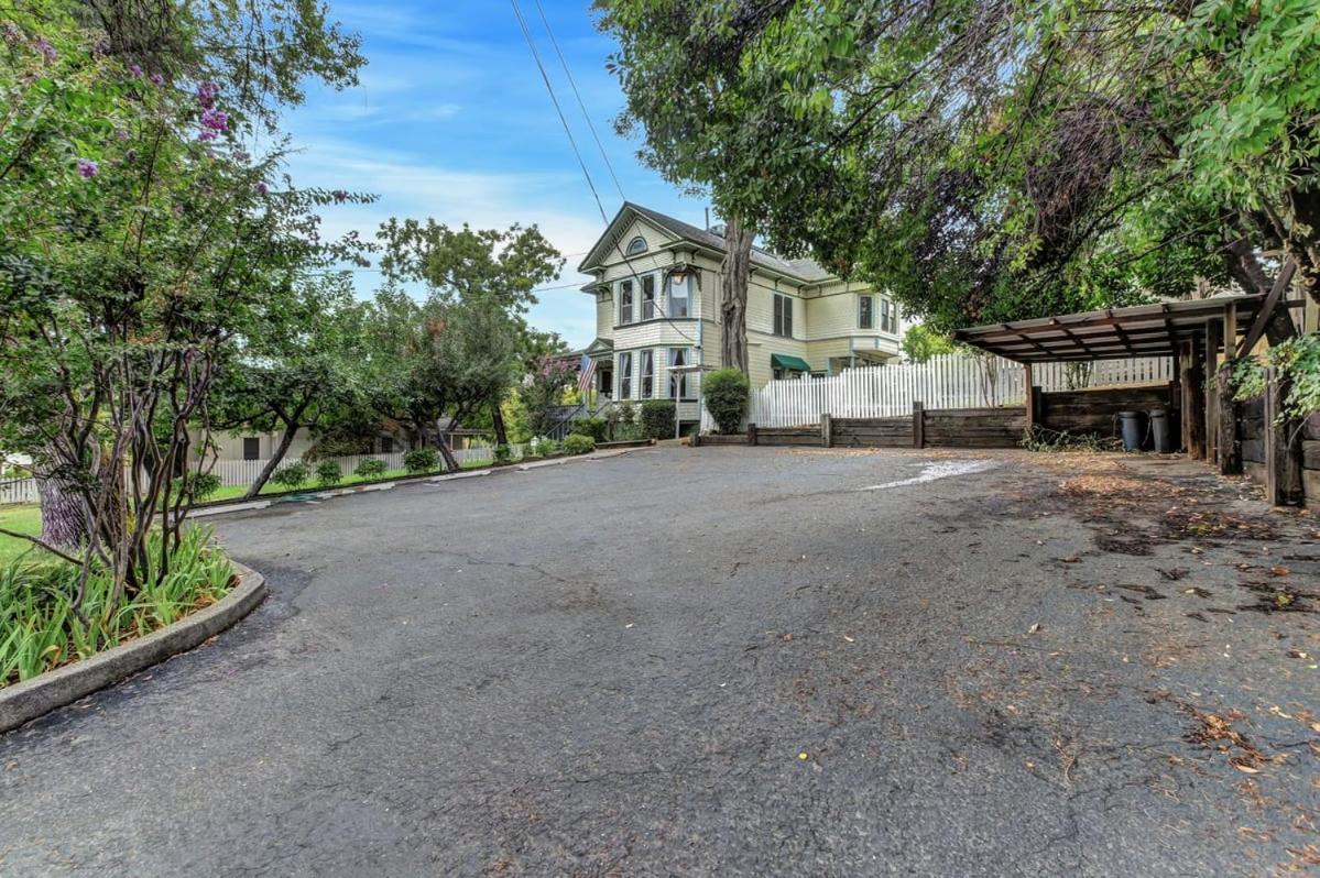 Grass Valley Vacations - Golden Dreams Inn - Property Image 3