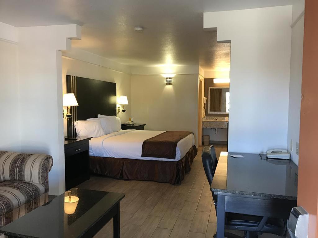 Texas Inn & Suites Pharr/San Juan view 5
