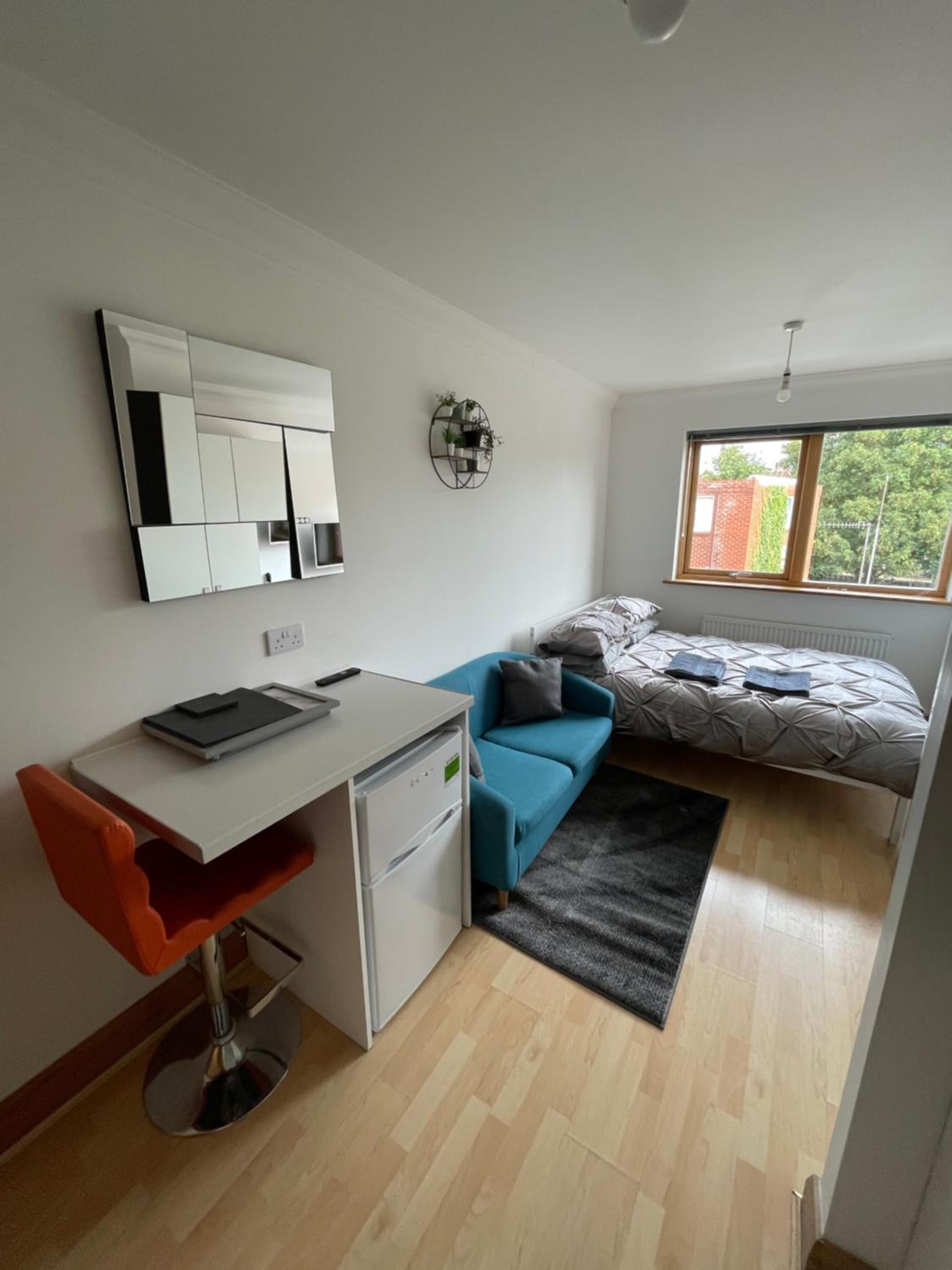 Stylish & compact city center studio apartment 7a view 2