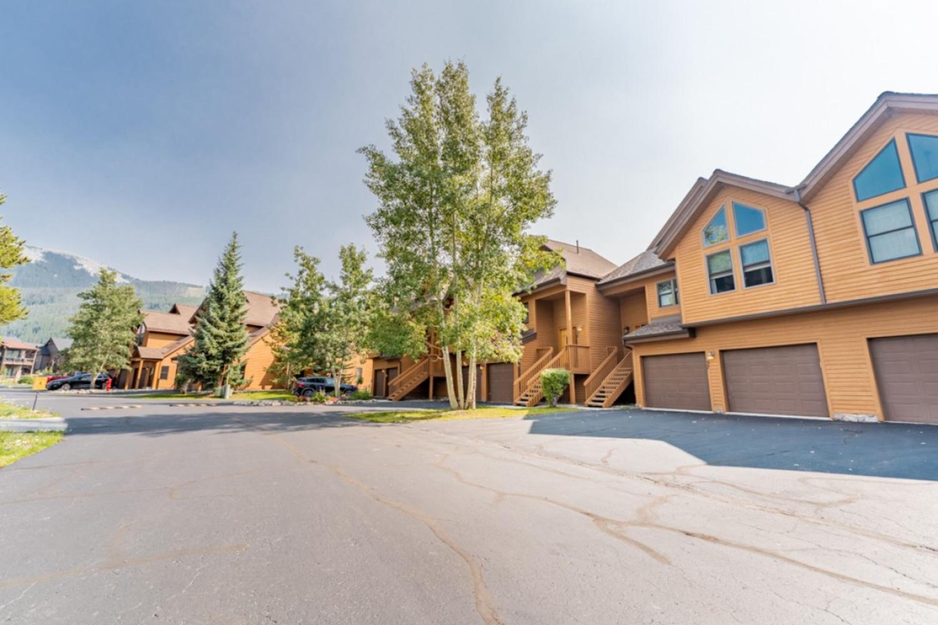 Snake River Village by Summit County Mountain Retreats
