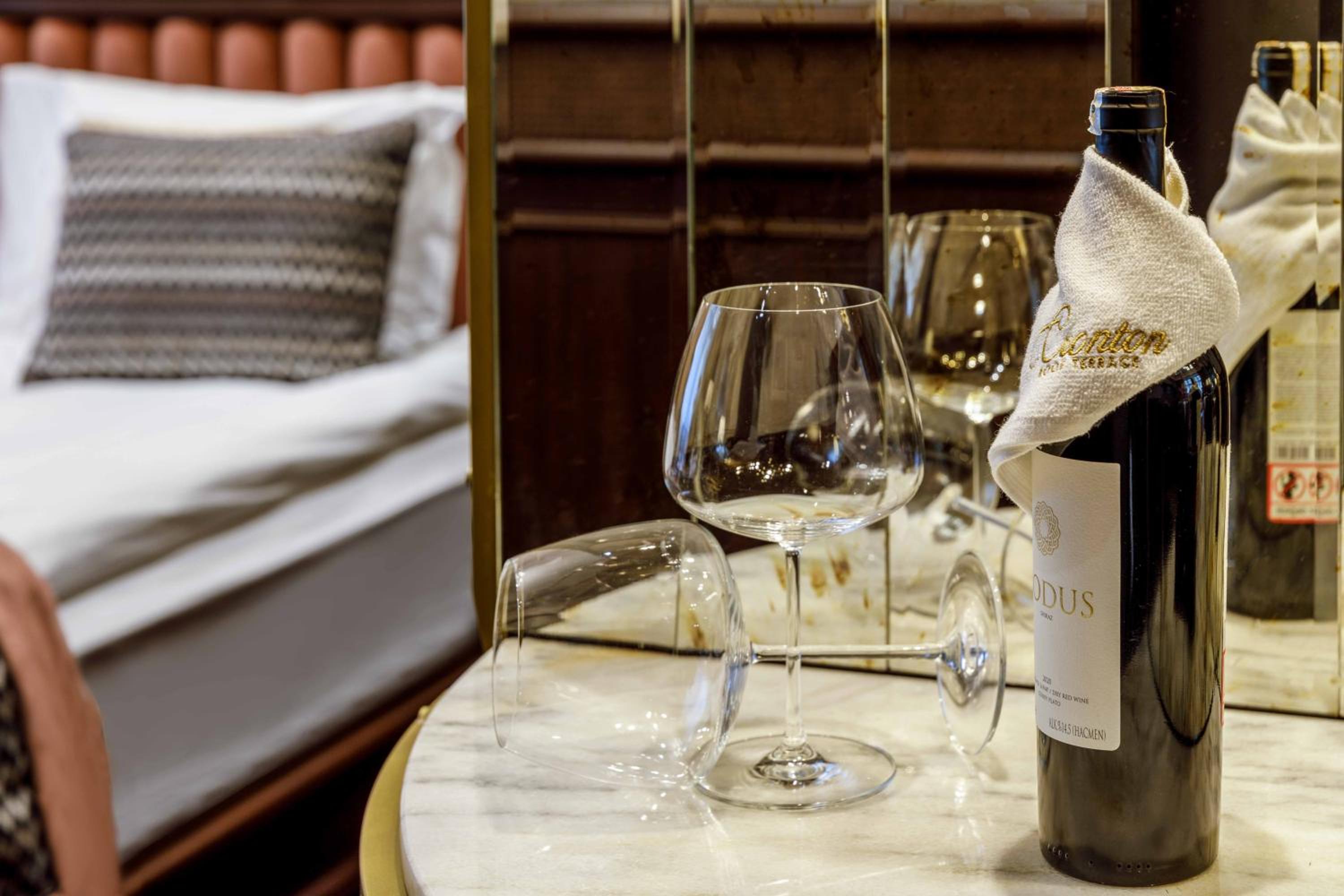 Cronton Design Hotel - Image 50