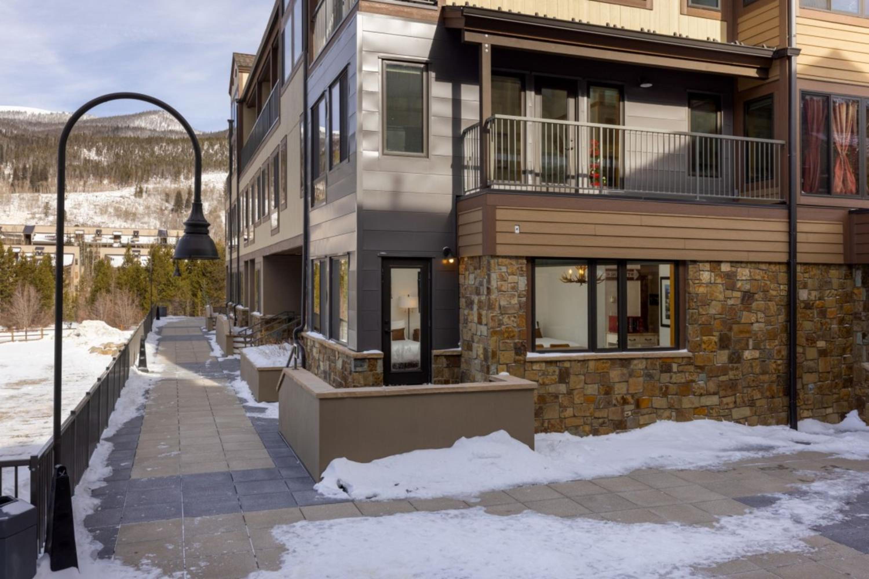 Slopeside by Summit County Mountain Retreats