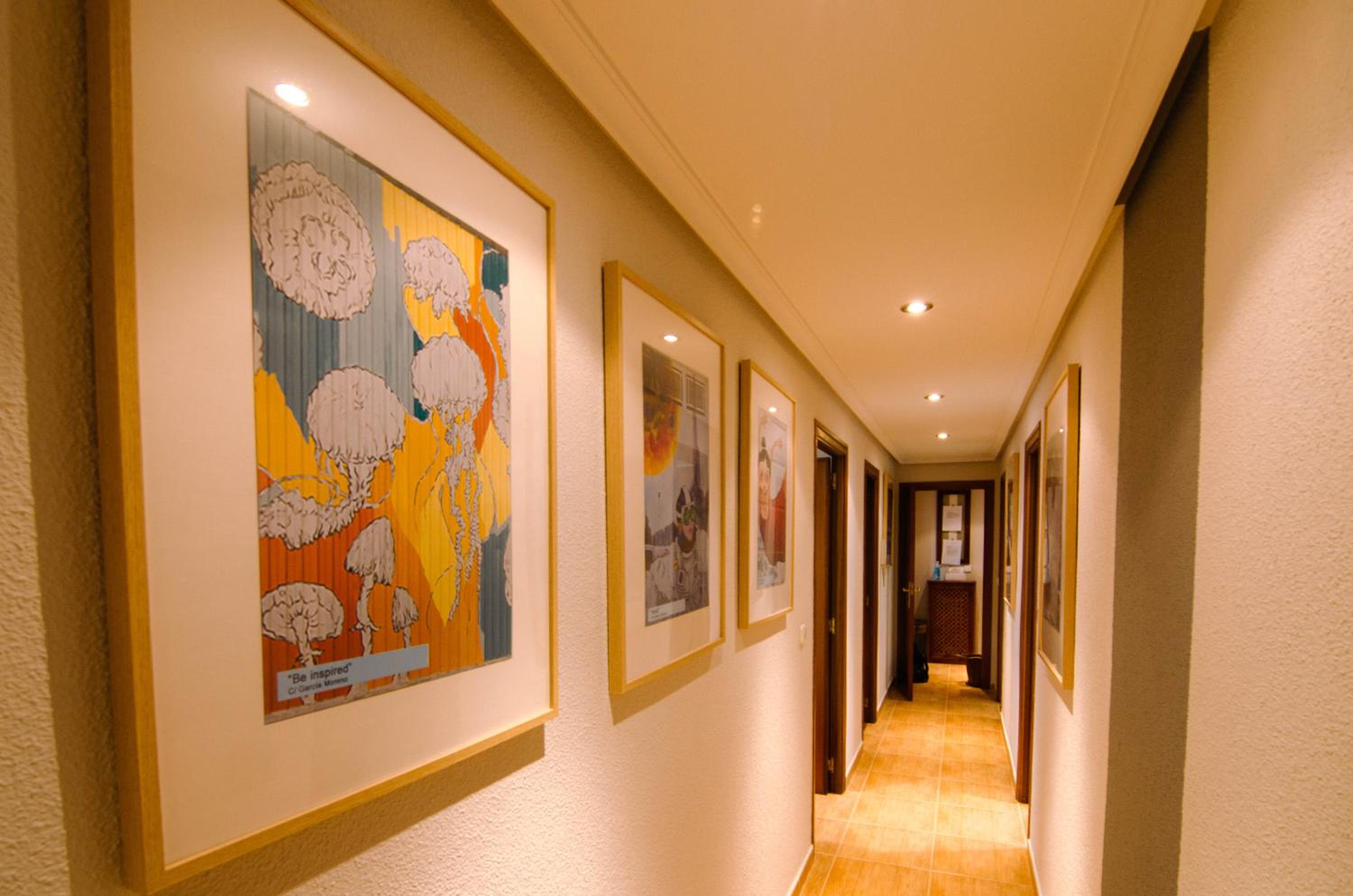 Vut. GALERIA DEL OESTE