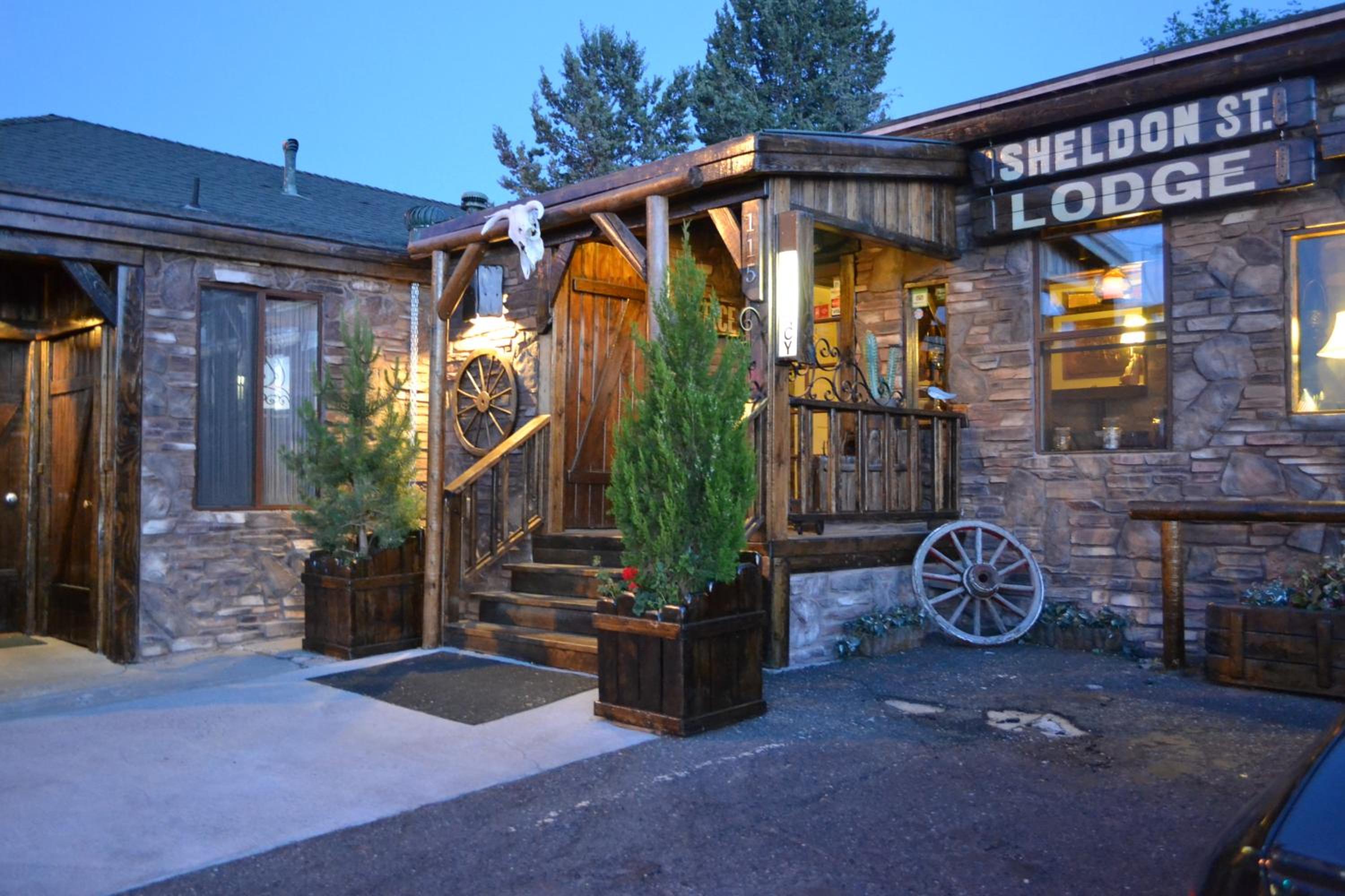 Sheldon Street Lodge view 3