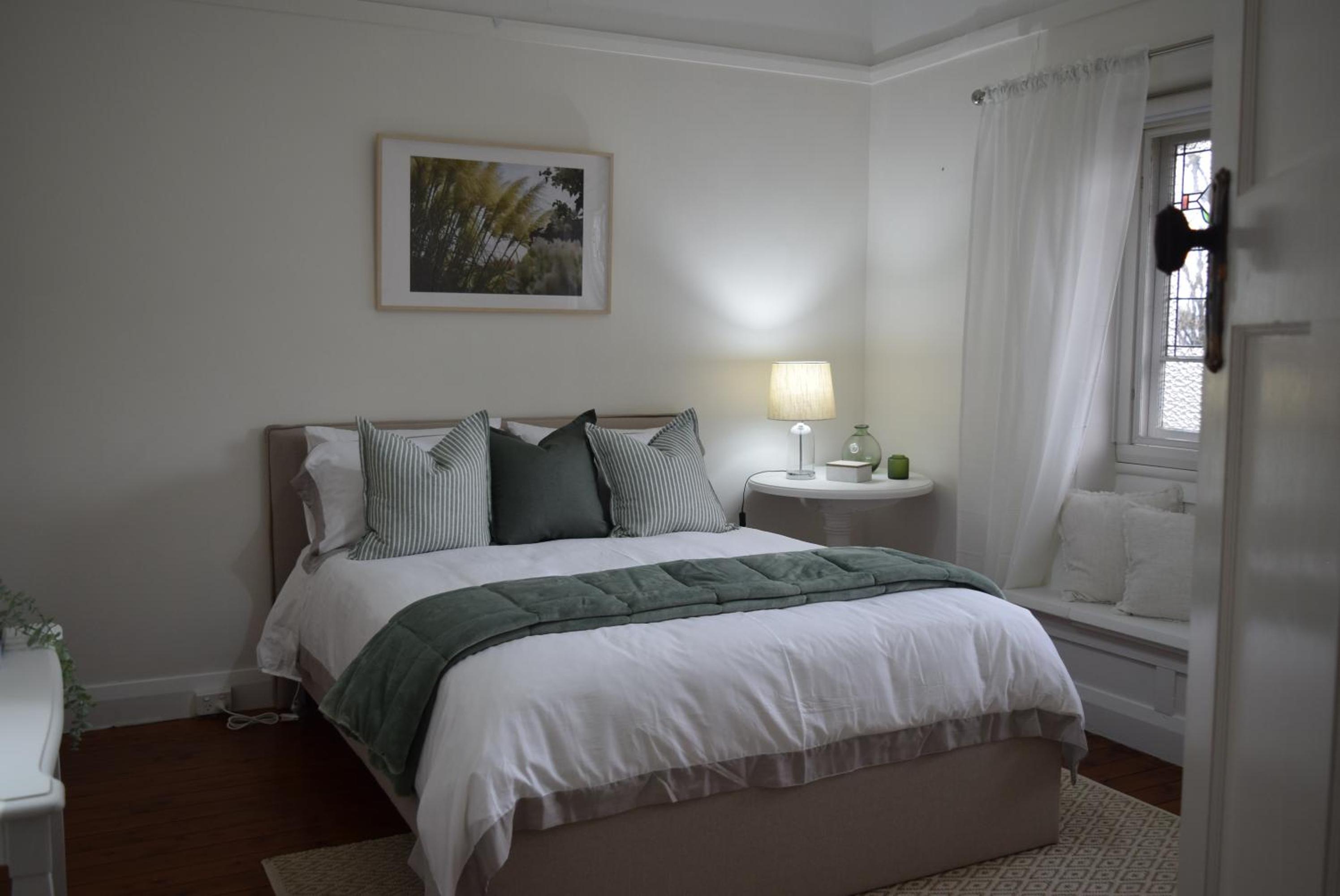 Fitzroy House - Federation charm near town centre