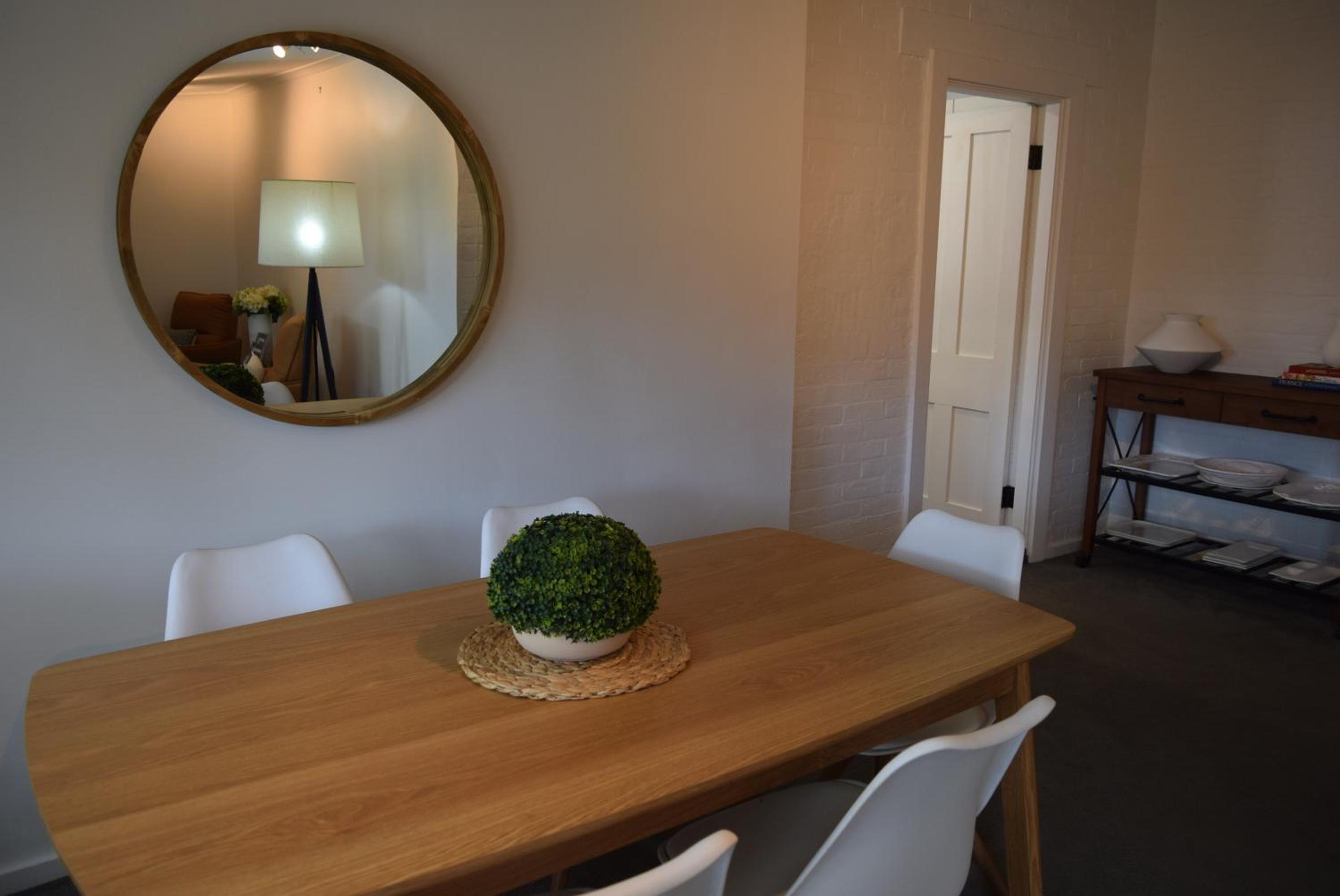 Fitzroy House - Federation charm near town centre