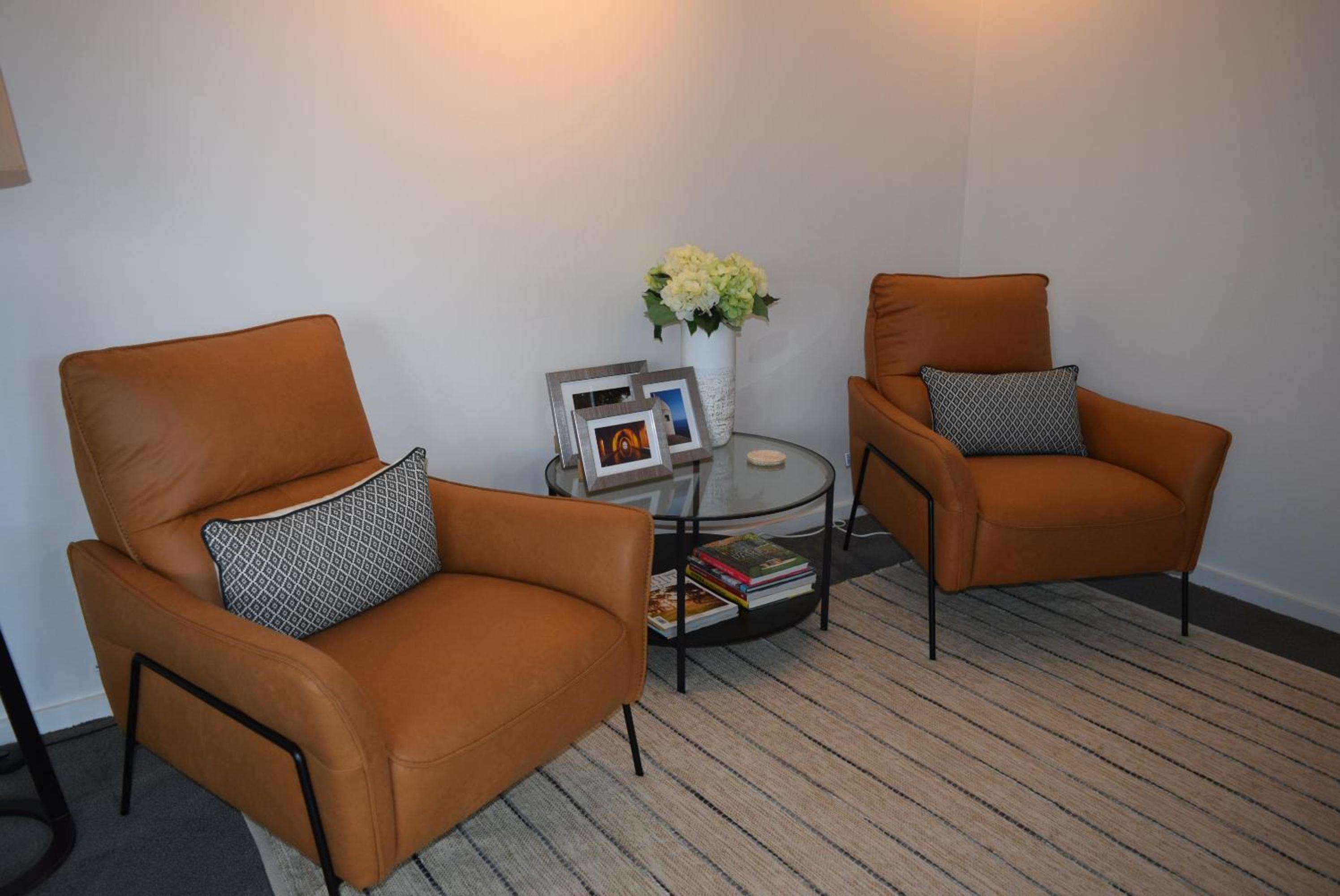 Fitzroy House - Federation charm near town centre