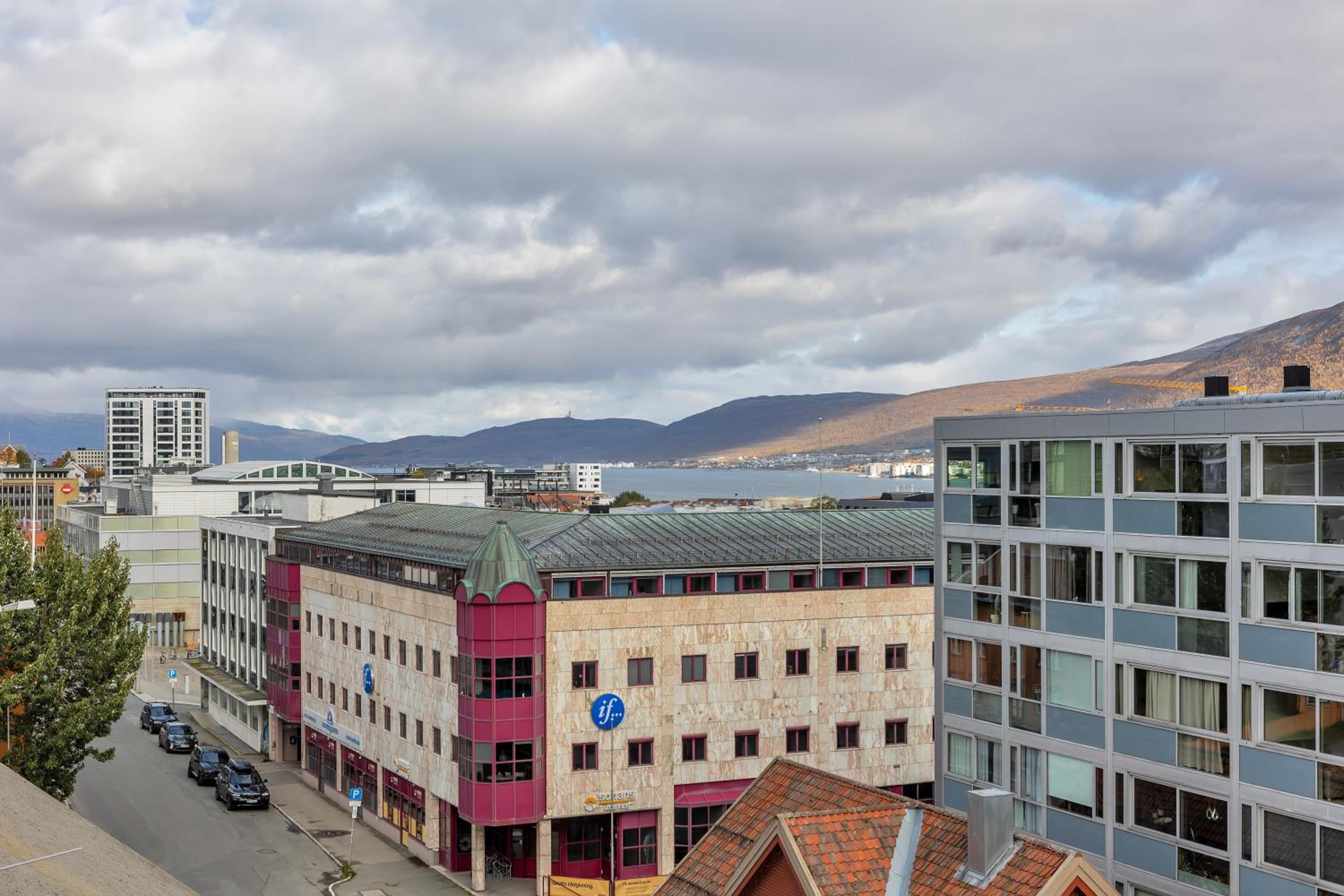 Hotel Penthouse in Downtown Tromsø NEW - Image 1