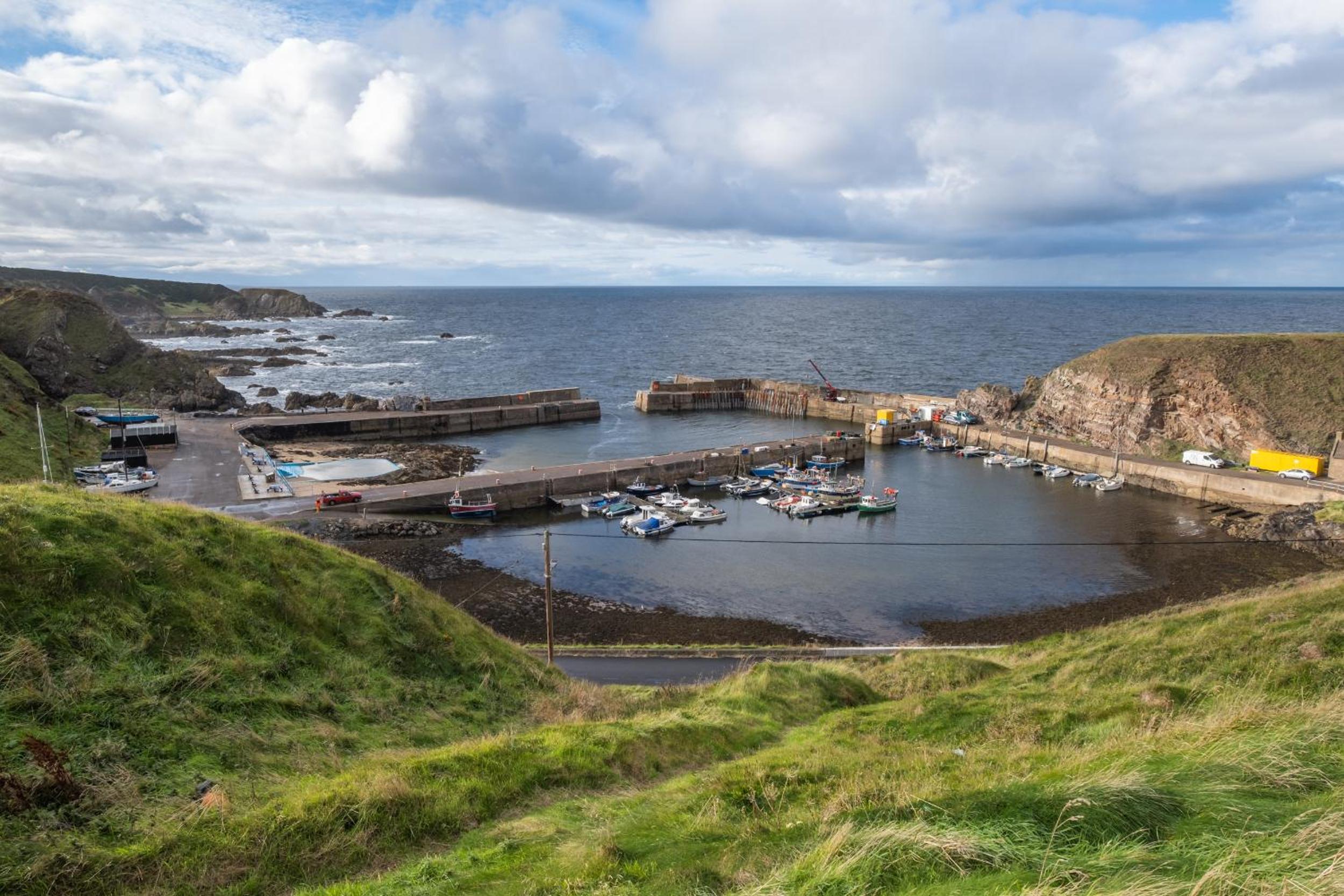 Seaside cottage on Moray coast view 3