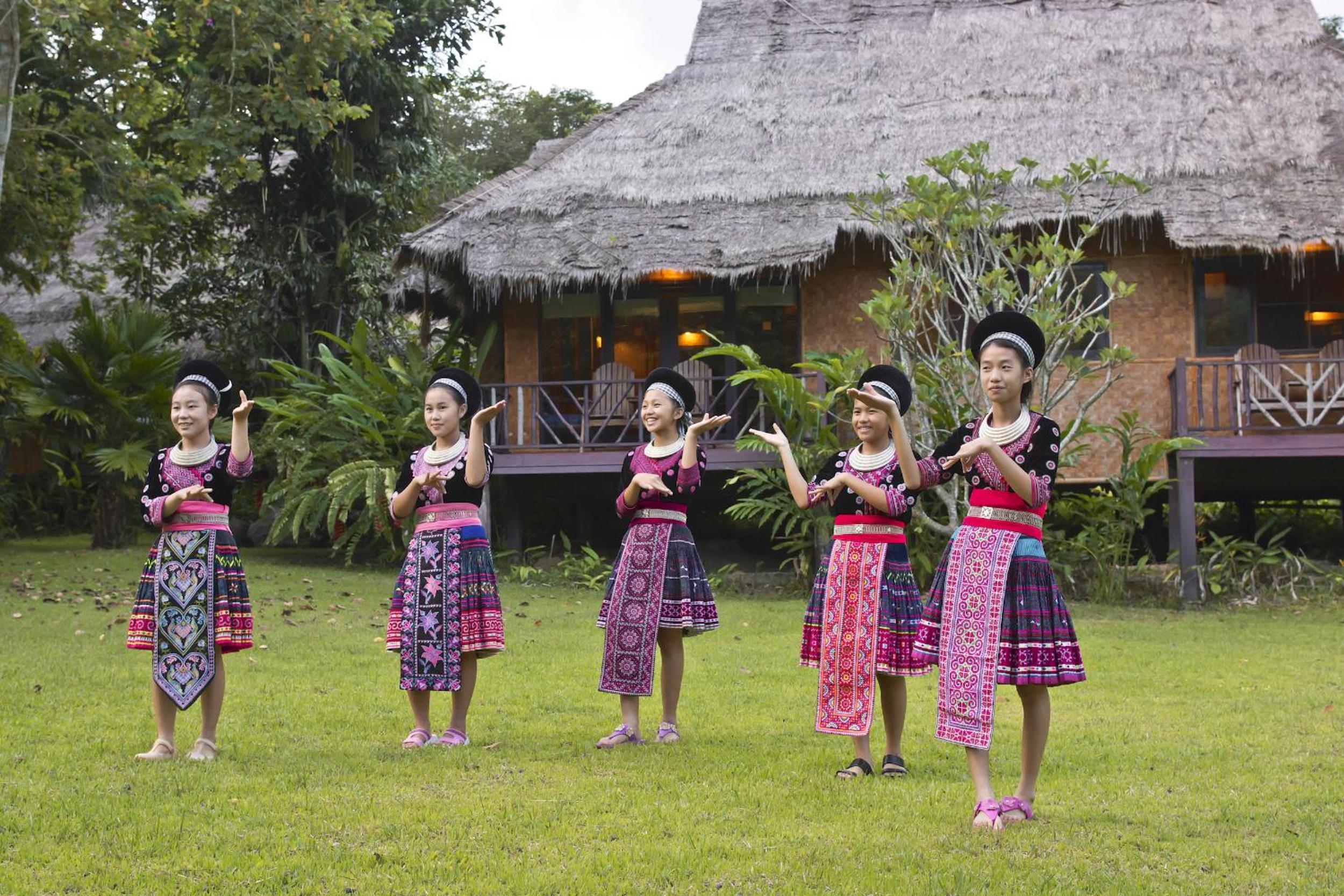 Hmong Hilltribe Lodge