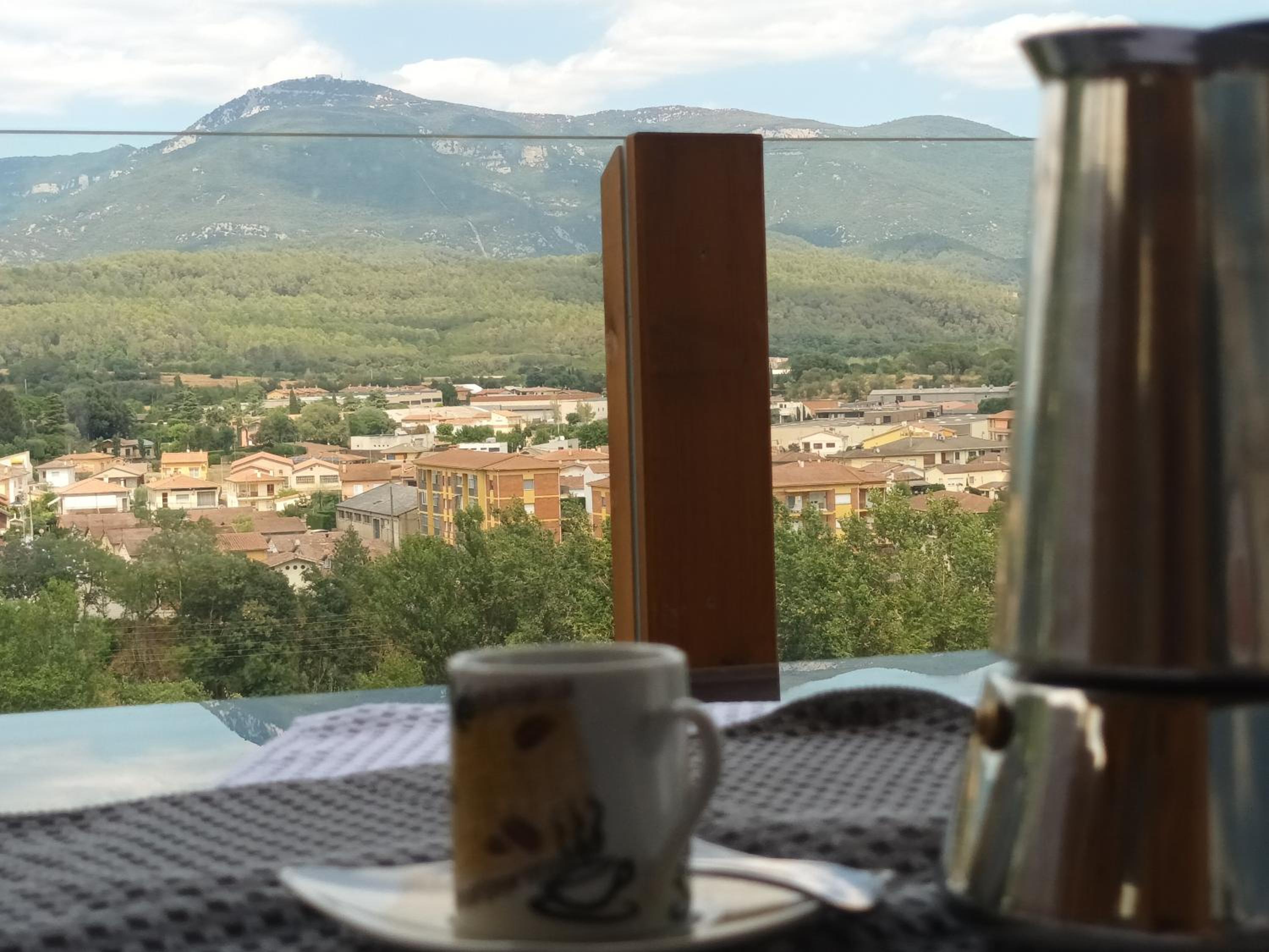 CAMPING DE BESALU