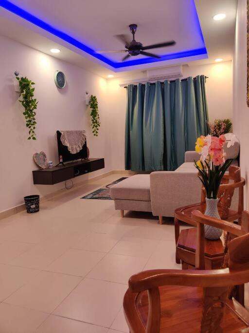 Debayu Homestay with Free Parking at Setia Alam photo 7