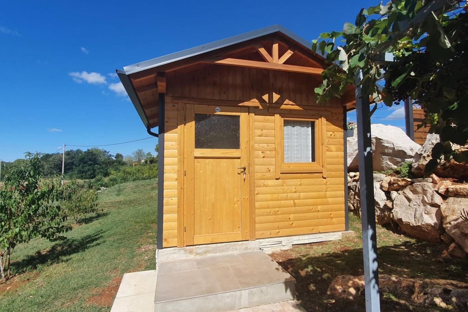 APARTMENTS PALISKA located in the countryside near Poreč