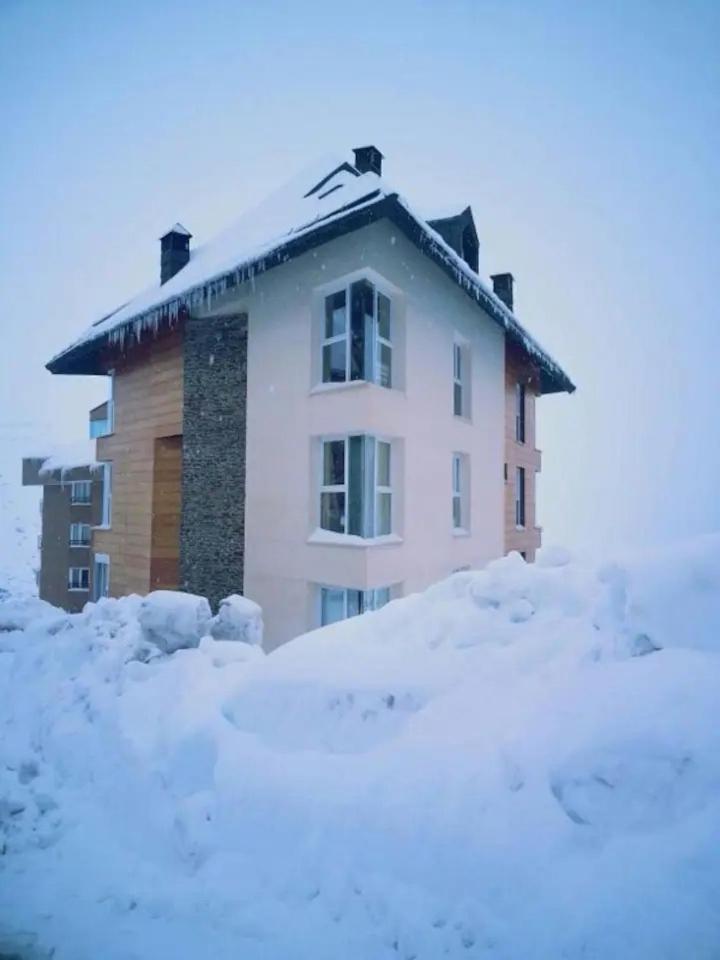 Precioso apartamento a pie de pista en Sierra Nevada