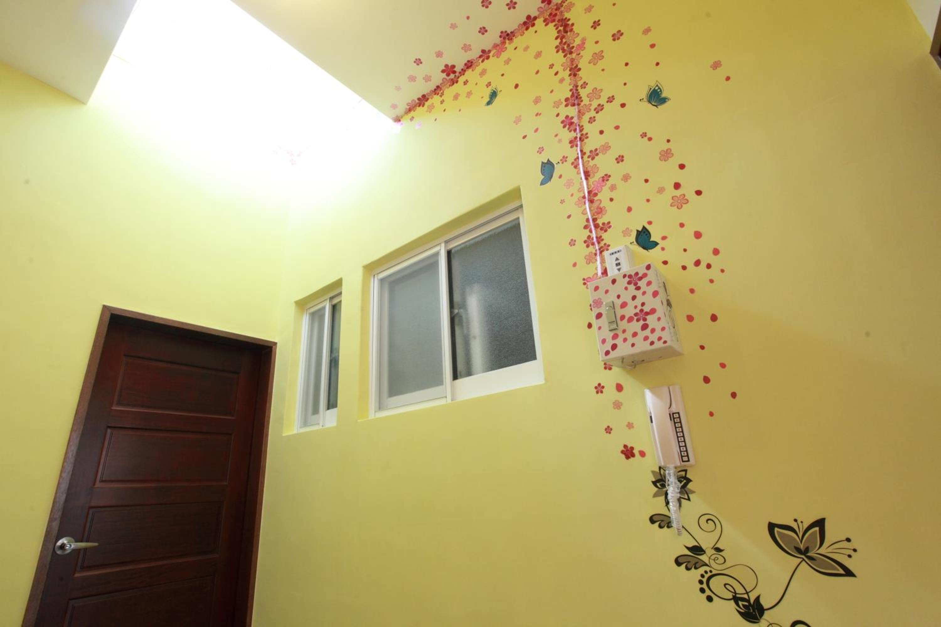 Dali Moonlight B&B