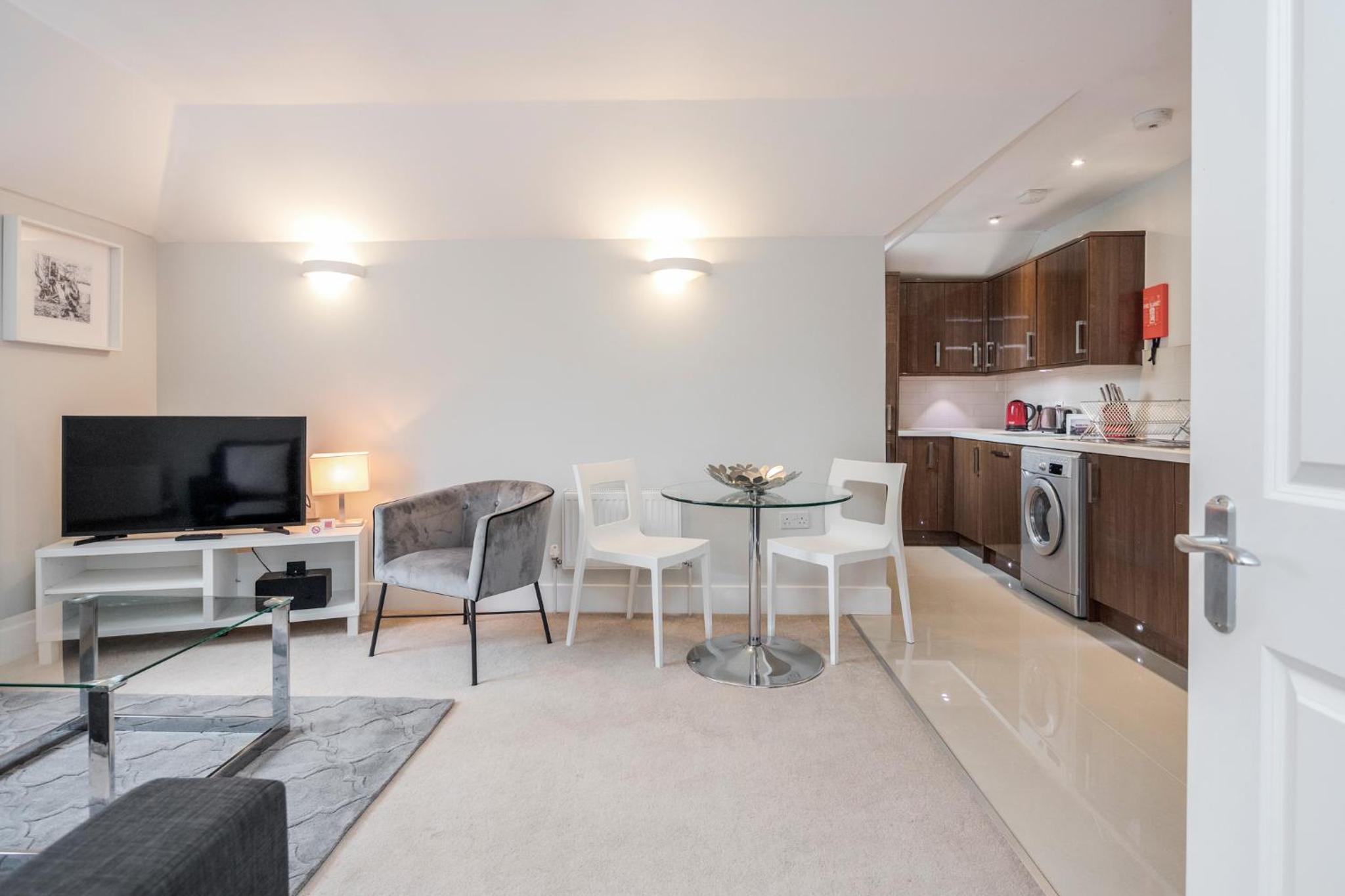 Roomspace Serviced Apartments - Lomond Court