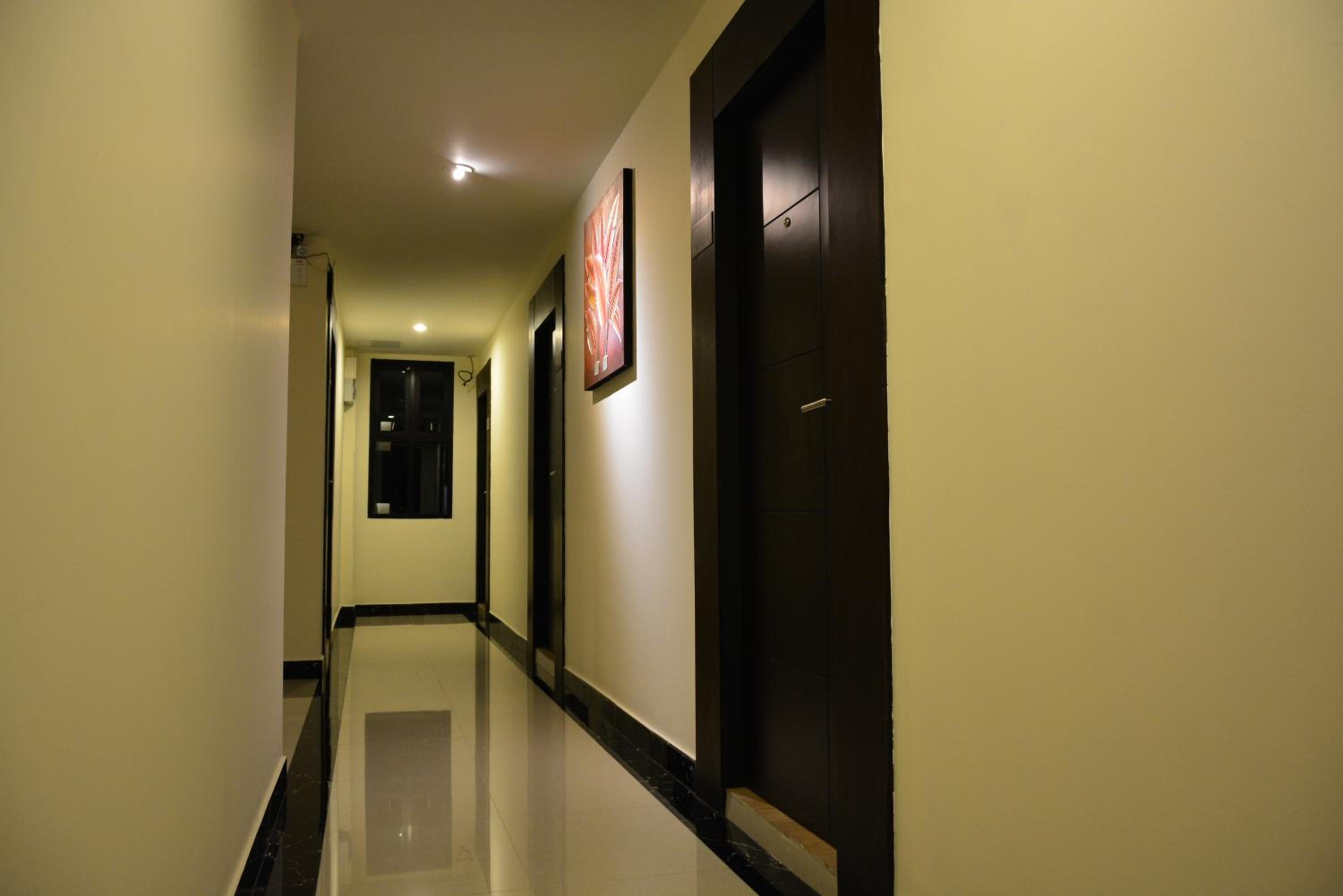 Adamaz House