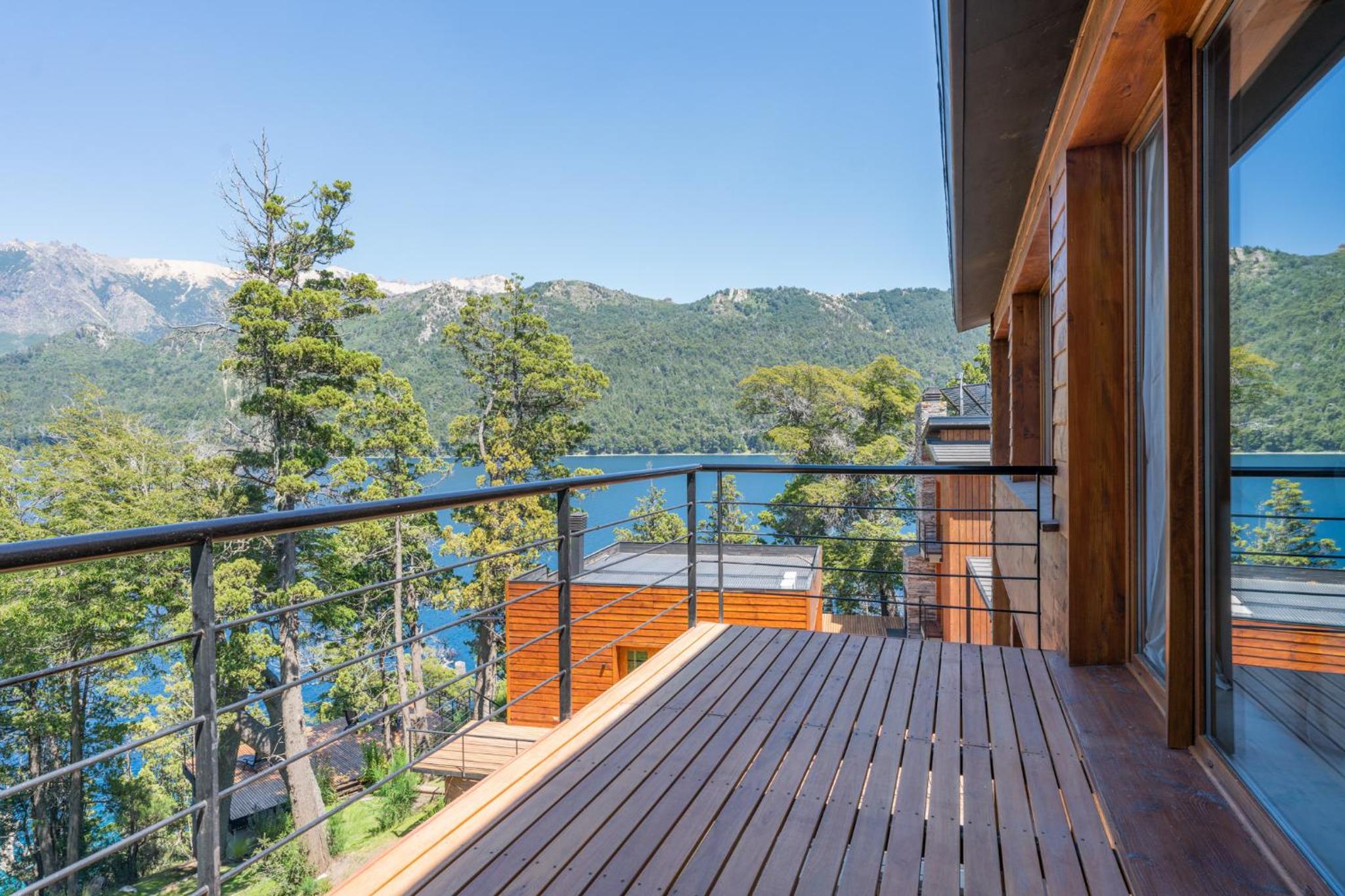 Peñon de Arelaqueun Suites del Lago Bariloche Lenga 2A