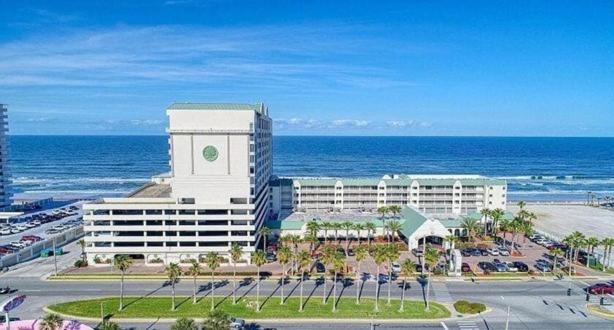 Oceanfront Studio Condo With Balcony View Of Beach And Ocean In Daytona Beach Resort 1011 With 4 Pools Tiki Bar Grill view 5