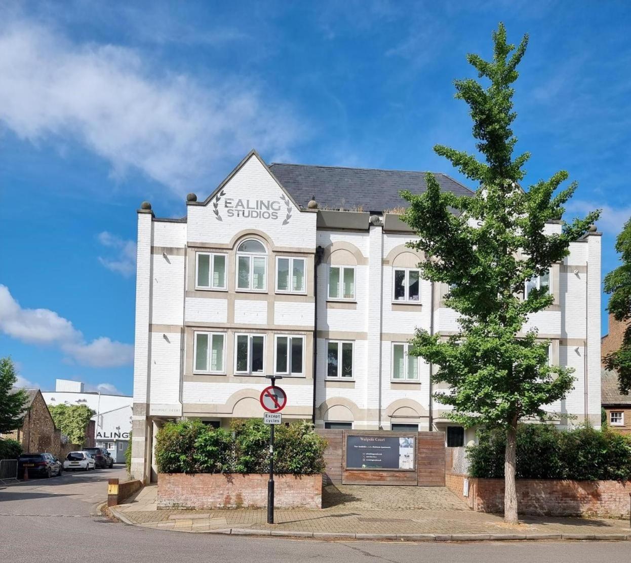 Roomspace Serviced Apartments- Walpole Court