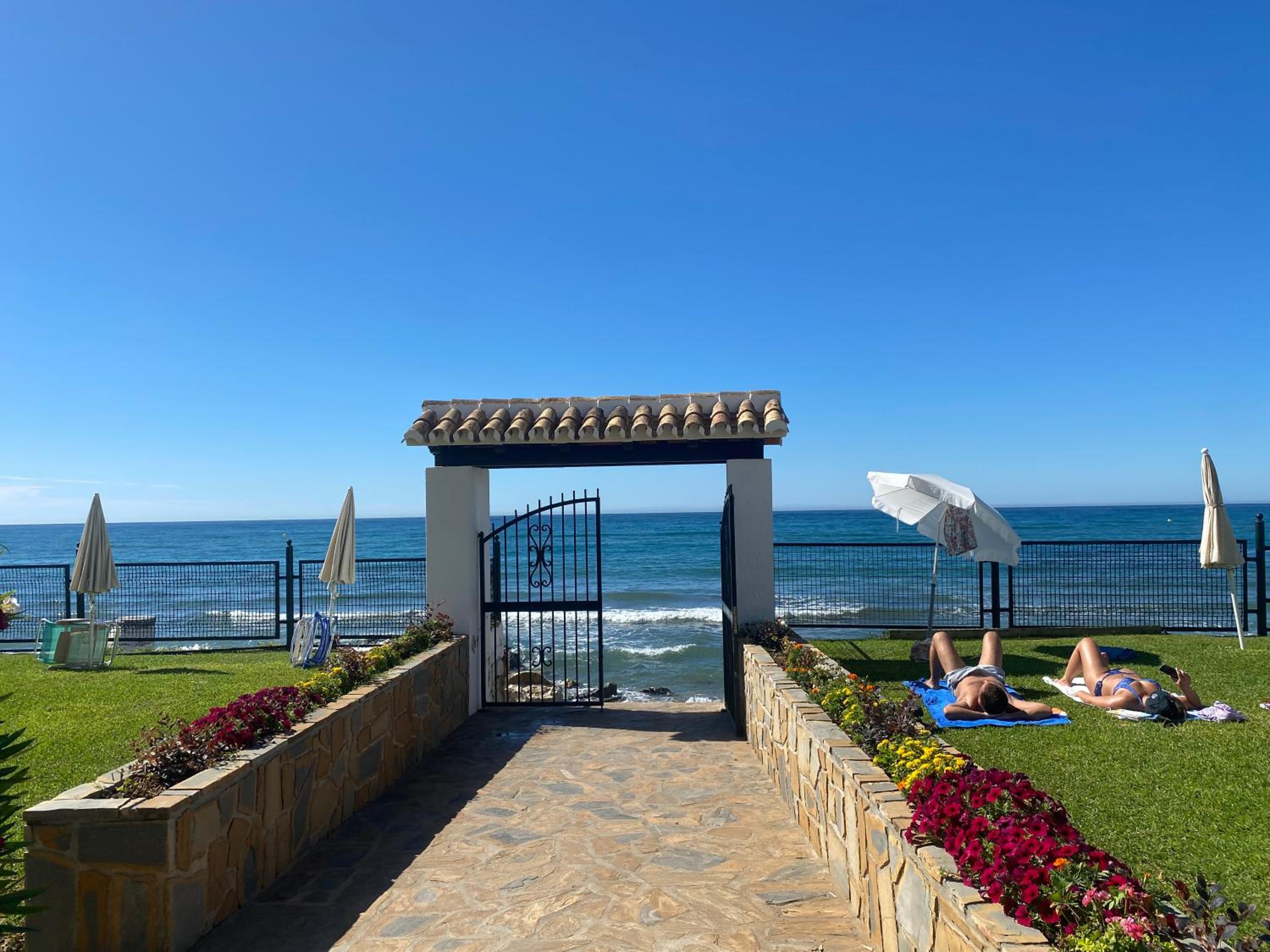 Playa Real Beach apartment Marbesa Marbella