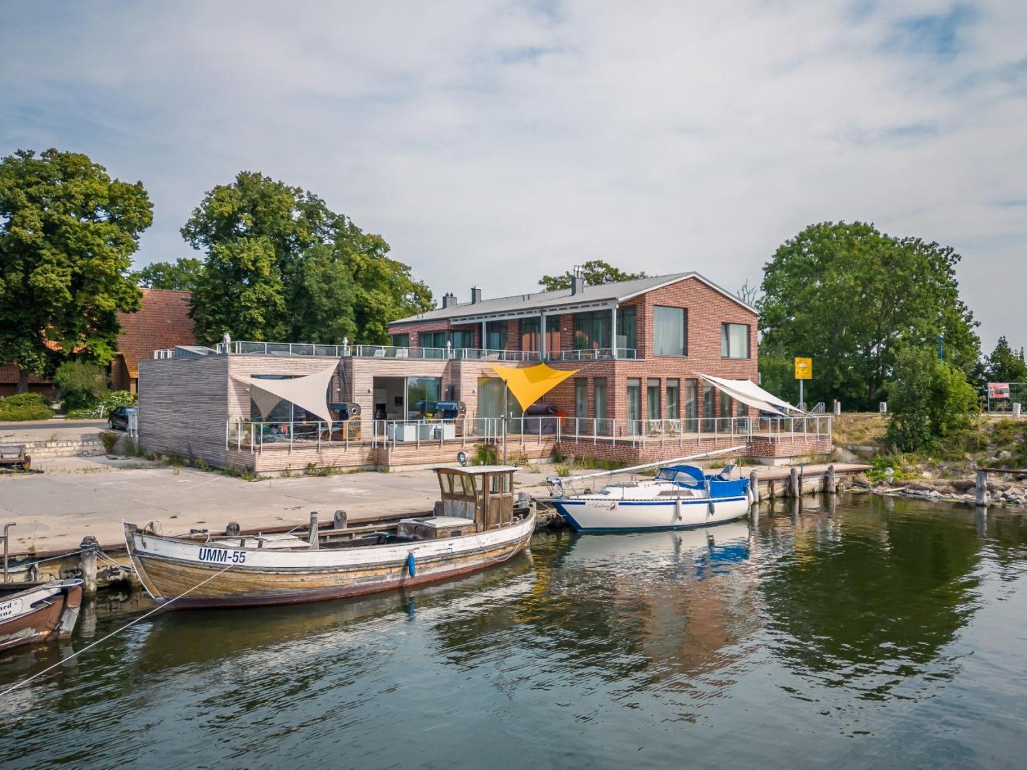 Ferienappartement AM LEUCHTTURM