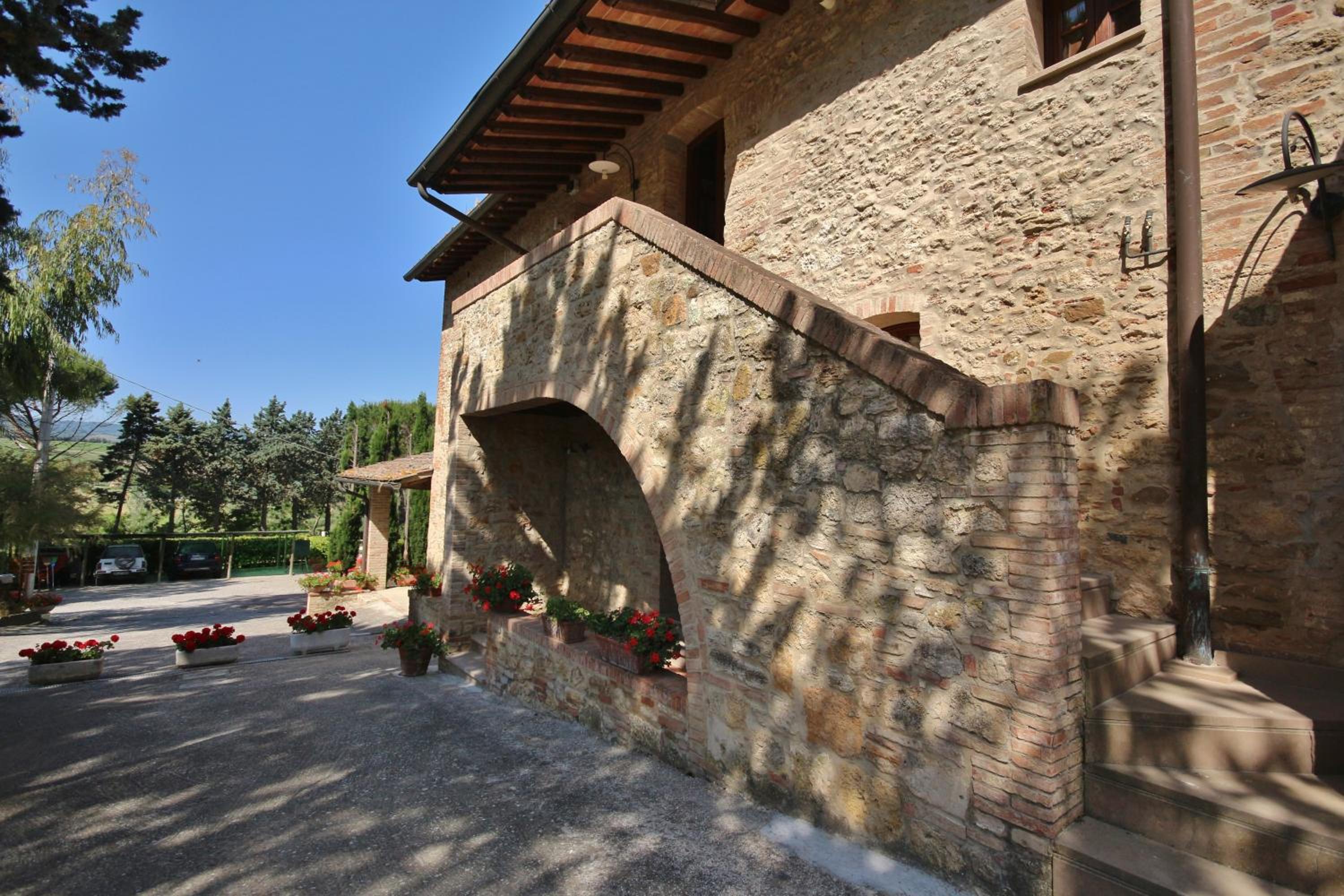 Azienda Agricola e Agriturismo Vallorsi
