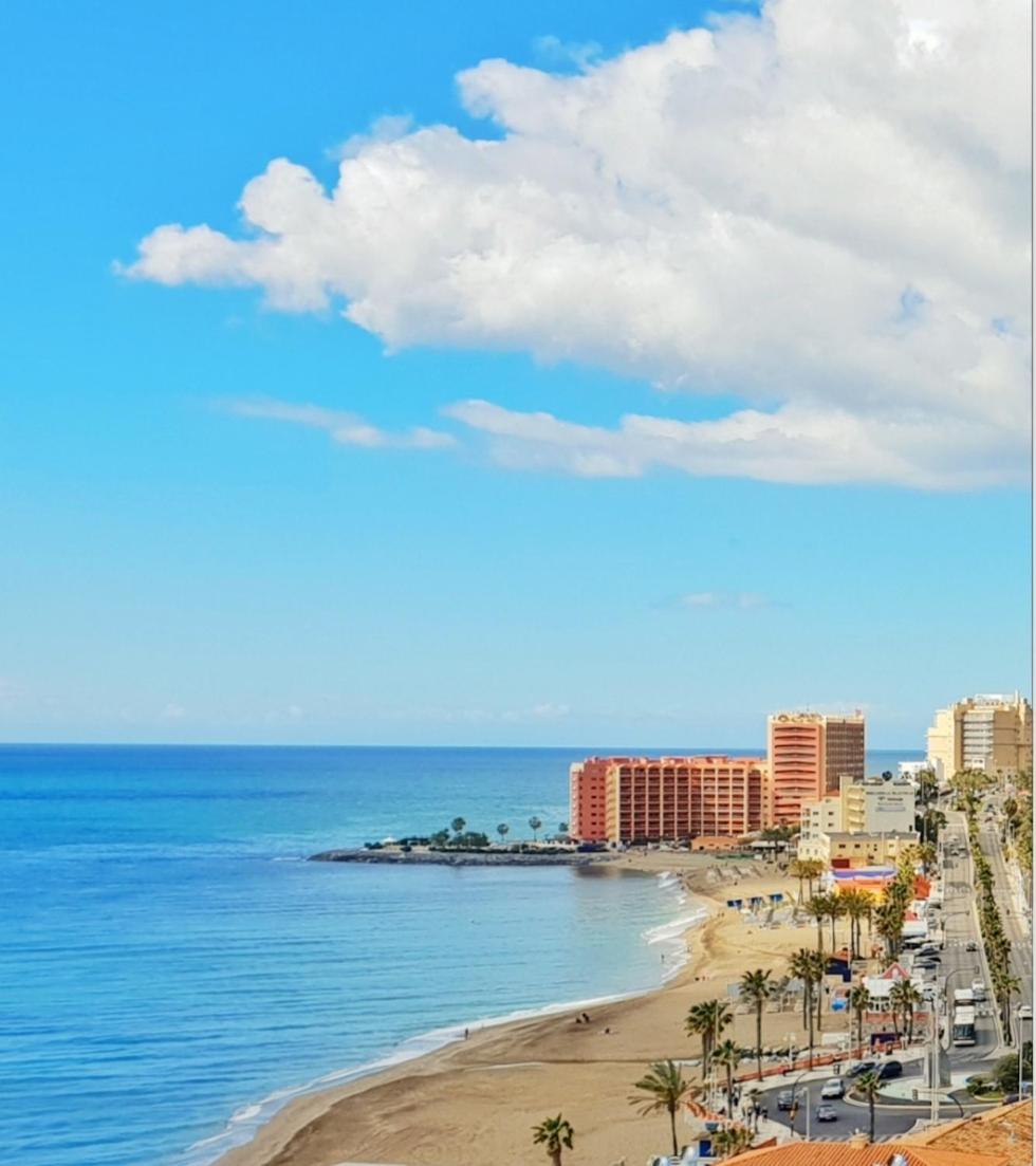 EL ESTUDIO DE LA PLAYA Sunny Holidays Benalbeach