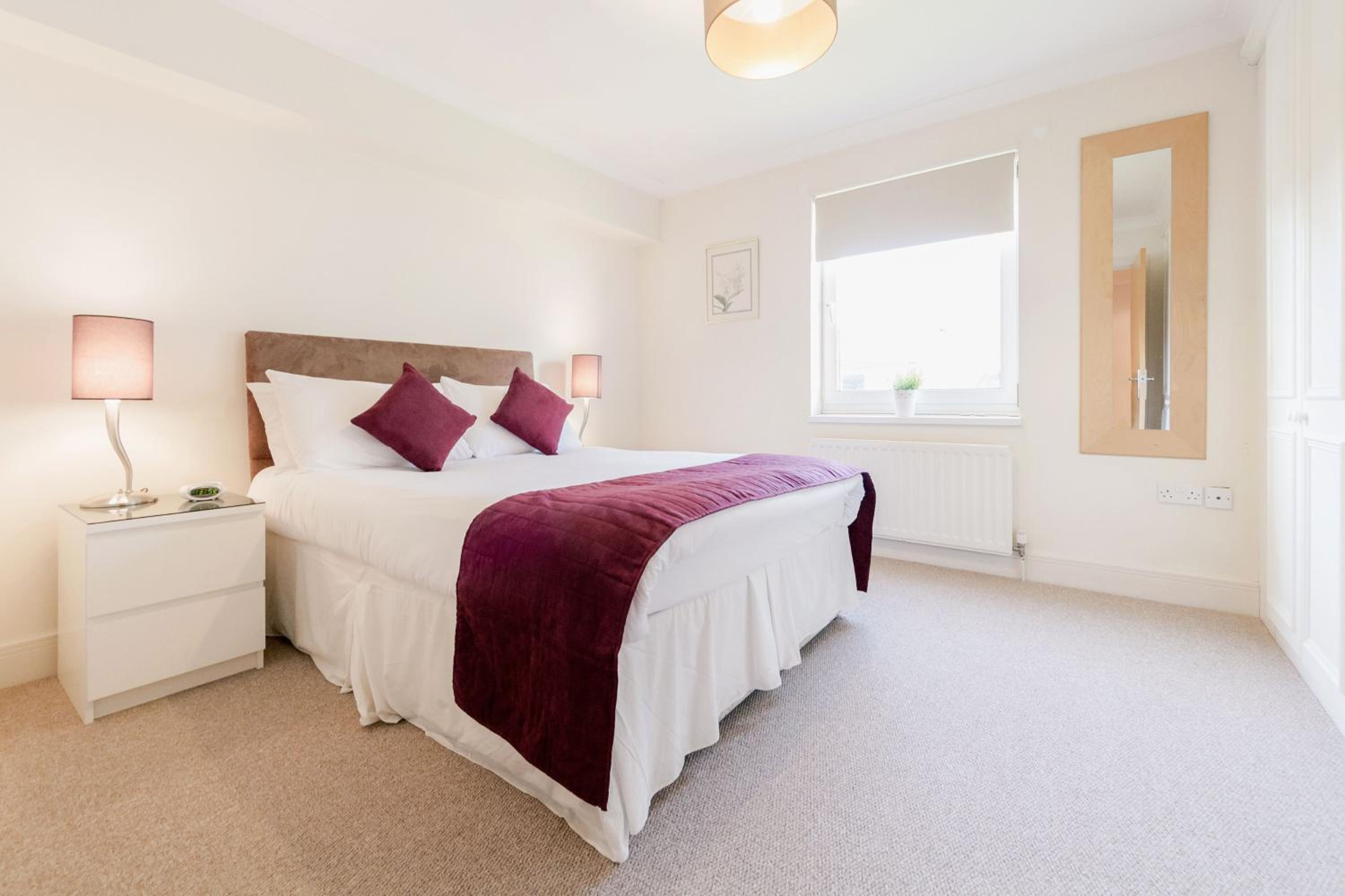 Roomspace Serviced Apartments - Cascades Court photo 4