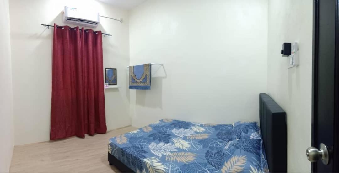 Ainaz Homestay Balik Pulau photo 2