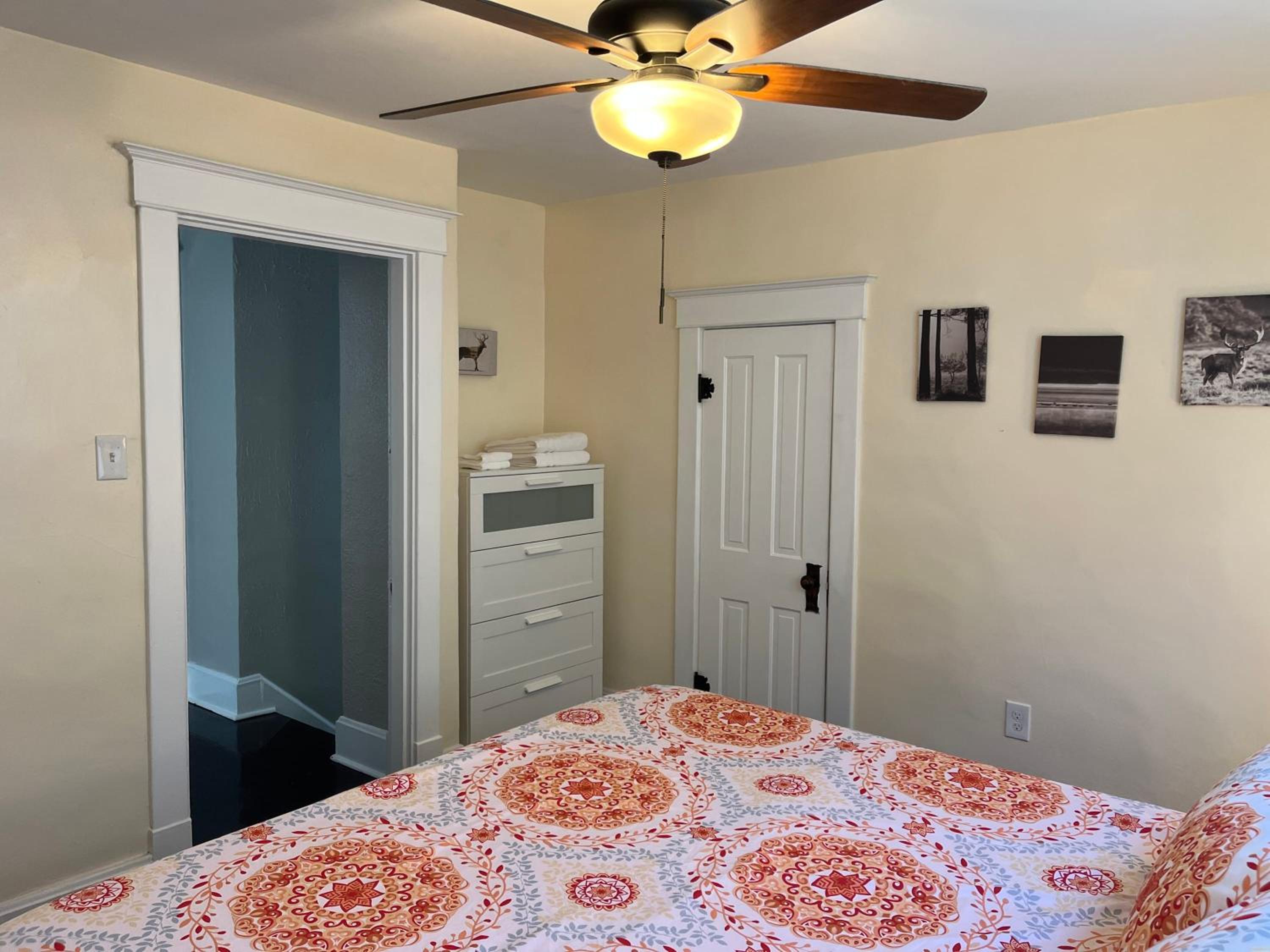 Ridgeway 2 Bedroom House near Xavier Downtown