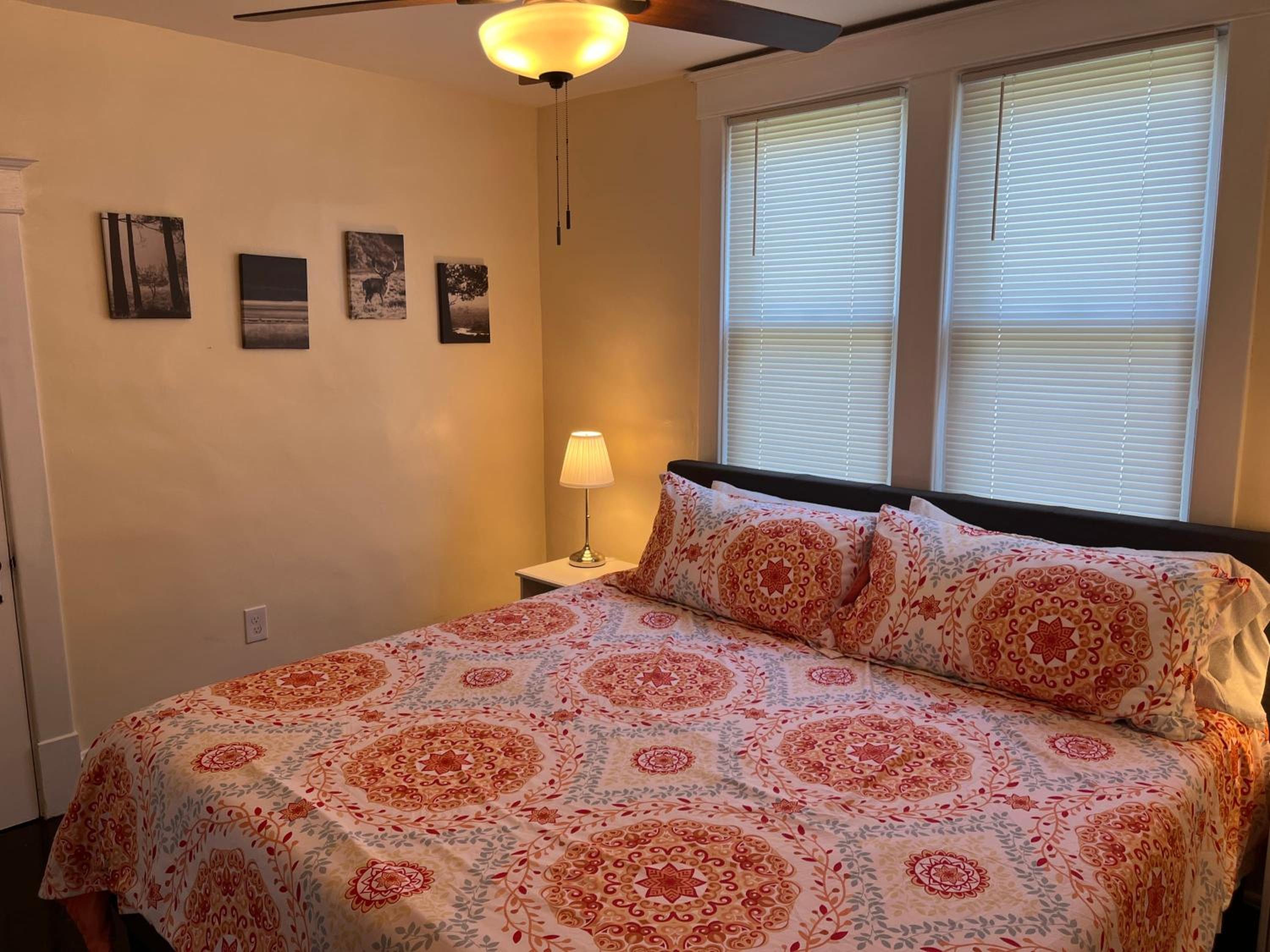 Ridgeway 2 Bedroom House near Xavier Downtown
